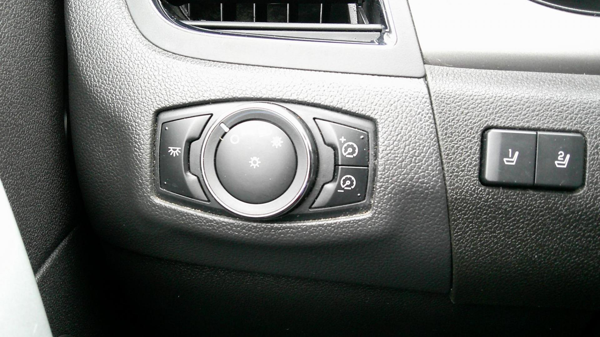 2011 BLACK Ford Edge Sport FWD (2FMDK3AK7BB) with an 3.7L V6 DOHC 24V engine, 6-Speed Automatic transmission, located at 540a Delsea Drive, Sewell, NJ, 08080, (987) 867-5309, 39.752560, -75.111206 - Photo#23