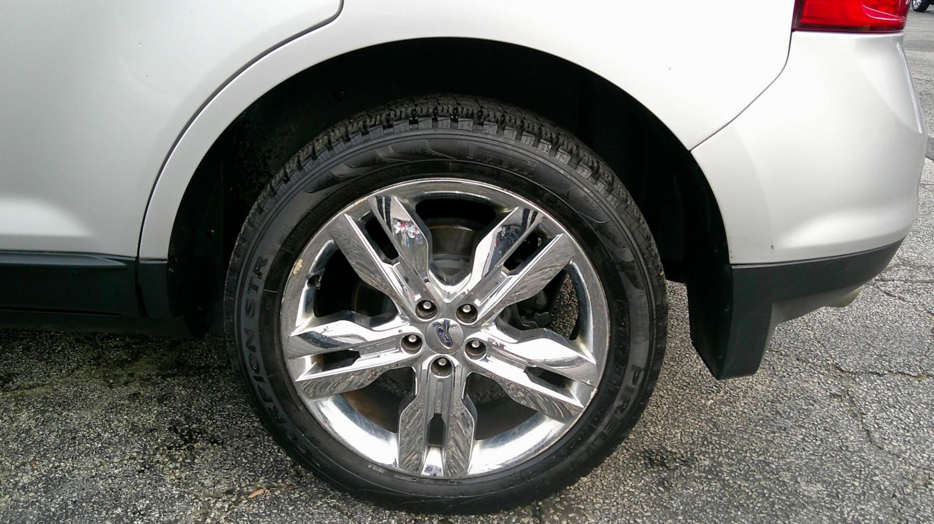 2012 SILVER Ford Edge Limited AWD (2FMDK4KC3CB) with an 3.5L V6 DOHC 24V engine, 6-Speed Automatic transmission, located at 540a Delsea Drive, Sewell, NJ, 08080, (987) 867-5309, 39.752560, -75.111206 - Photo#27