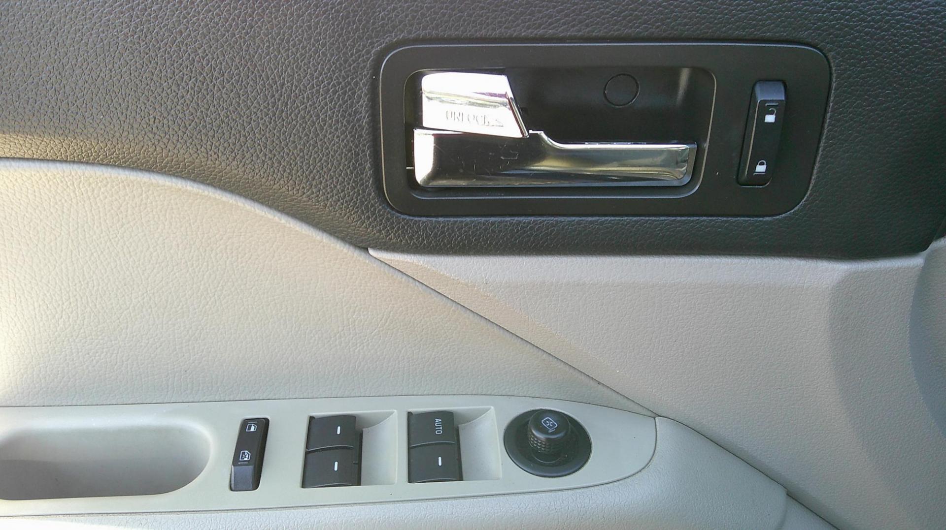 2007 BLUE Ford Fusion V6 SE AWD (3FAHP011X7R) with an 3.0L V6 DOHC 24V engine, located at 540a Delsea Drive, Sewell, NJ, 08080, (987) 867-5309, 39.752560, -75.111206 - Photo#11