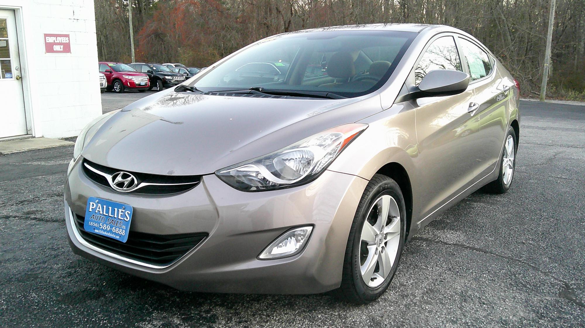 photo of 2012 Hyundai Elantra Limited