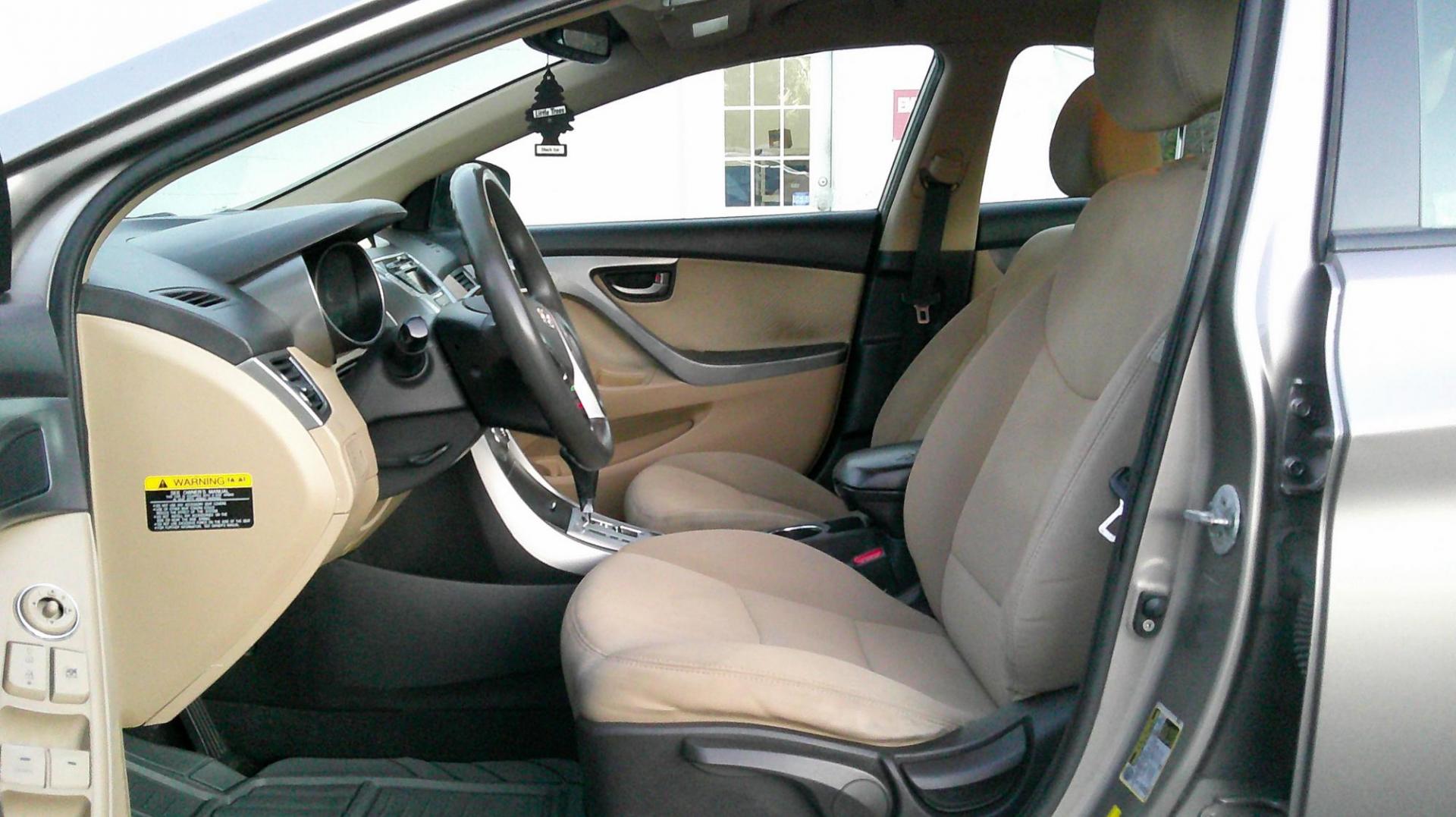 2012 GRAY Hyundai Elantra Limited (5NPDH4AE2CH) with an 1.8L L4 DOHC 16V engine, 6-Speed Automatic transmission, located at 540a Delsea Drive, Sewell, NJ, 08080, (987) 867-5309, 39.752560, -75.111206 - Photo#11