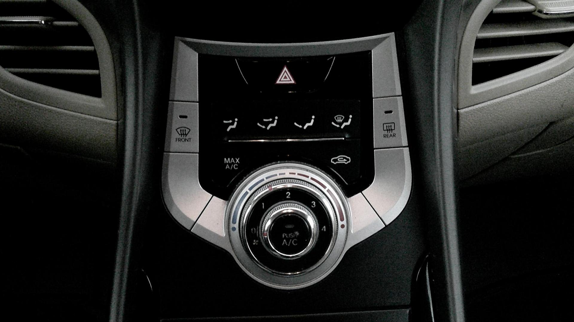 2012 GRAY Hyundai Elantra Limited (5NPDH4AE2CH) with an 1.8L L4 DOHC 16V engine, 6-Speed Automatic transmission, located at 540a Delsea Drive, Sewell, NJ, 08080, (987) 867-5309, 39.752560, -75.111206 - Photo#18