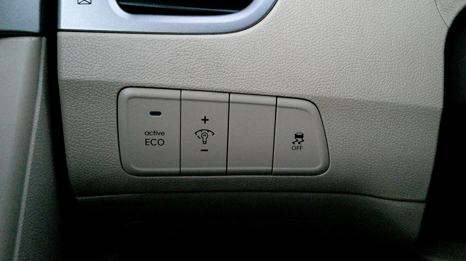 2012 GRAY Hyundai Elantra Limited (5NPDH4AE2CH) with an 1.8L L4 DOHC 16V engine, 6-Speed Automatic transmission, located at 540a Delsea Drive, Sewell, NJ, 08080, (987) 867-5309, 39.752560, -75.111206 - Photo#20