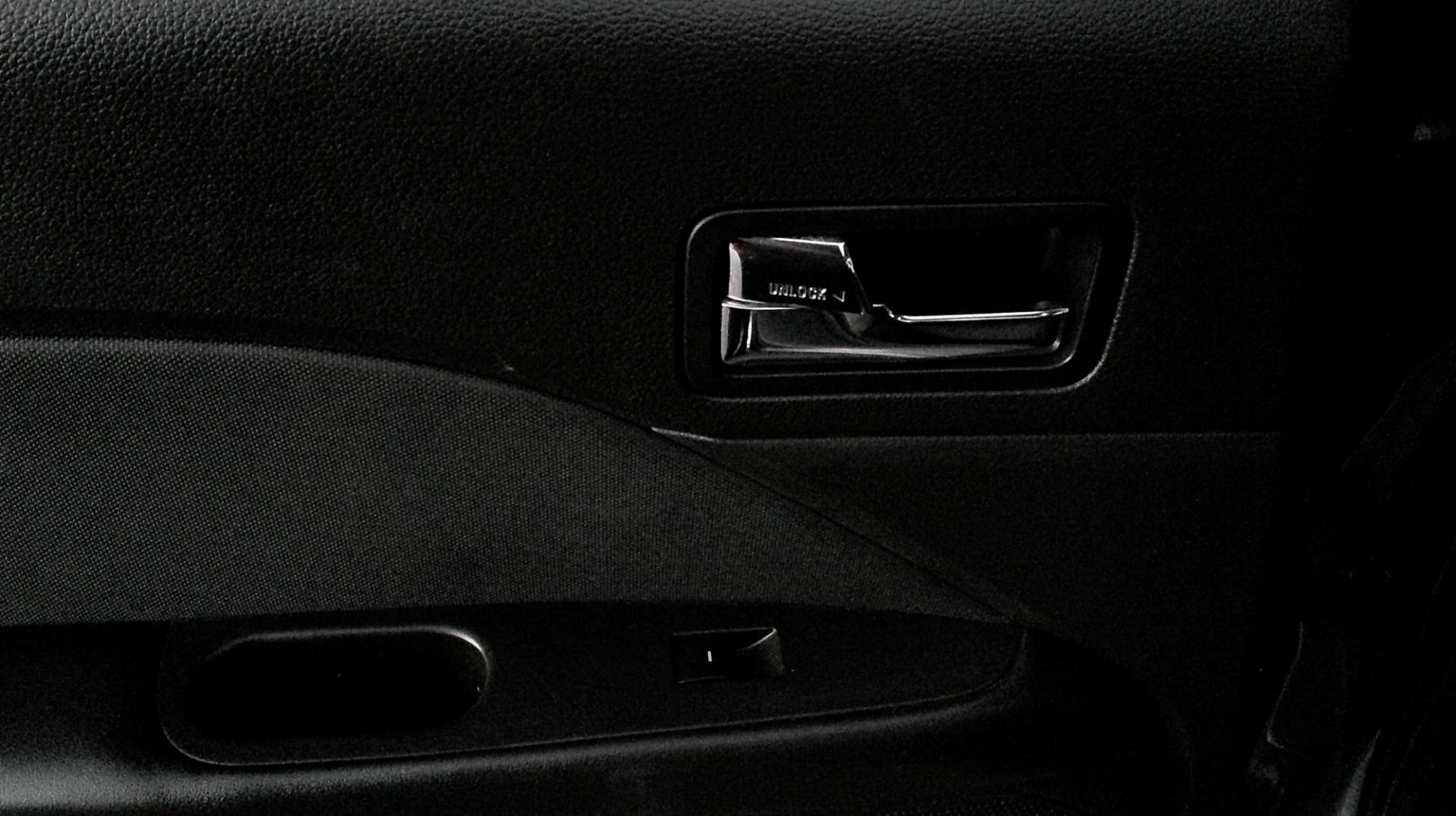 2011 GRAY Ford Fusion I4 SE (3FAHP0HA1BR) with an 2.5L L4 DOHC 16V engine, located at 540a Delsea Drive, Sewell, NJ, 08080, (987) 867-5309, 39.752560, -75.111206 - Photo#13