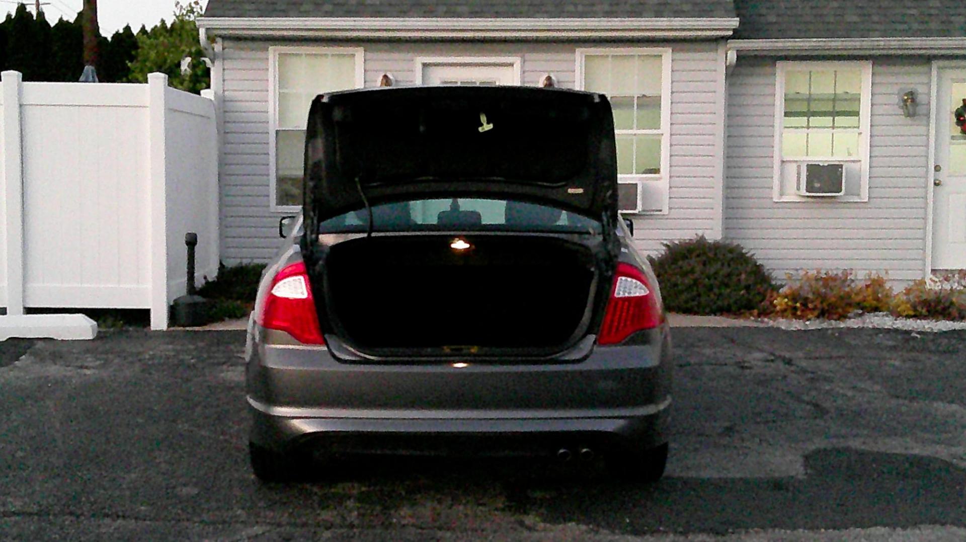 2011 GRAY Ford Fusion I4 SE (3FAHP0HA1BR) with an 2.5L L4 DOHC 16V engine, located at 540a Delsea Drive, Sewell, NJ, 08080, (987) 867-5309, 39.752560, -75.111206 - Photo#23