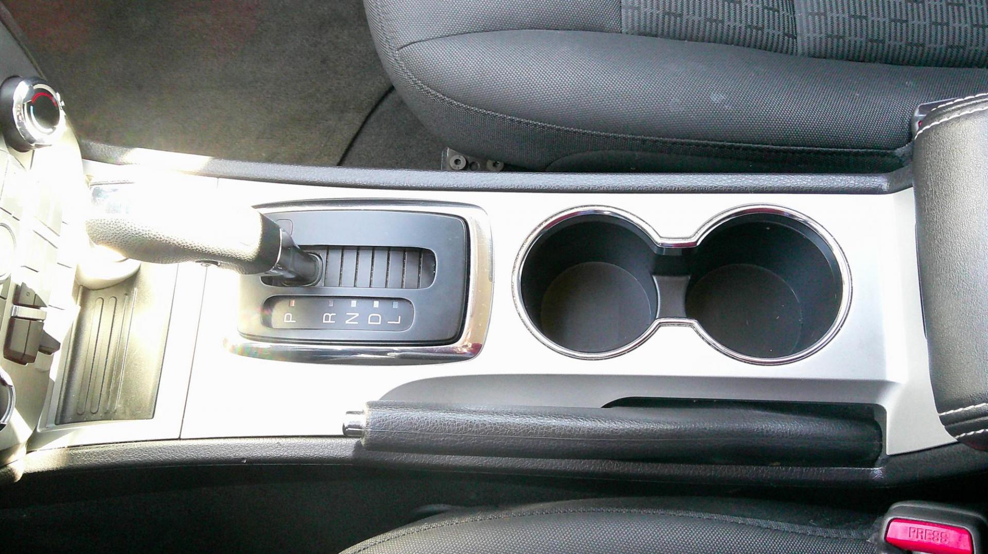 2011 GRAY Ford Fusion I4 SE (3FAHP0HA1BR) with an 2.5L L4 DOHC 16V engine, located at 540a Delsea Drive, Sewell, NJ, 08080, (987) 867-5309, 39.752560, -75.111206 - Photo#20