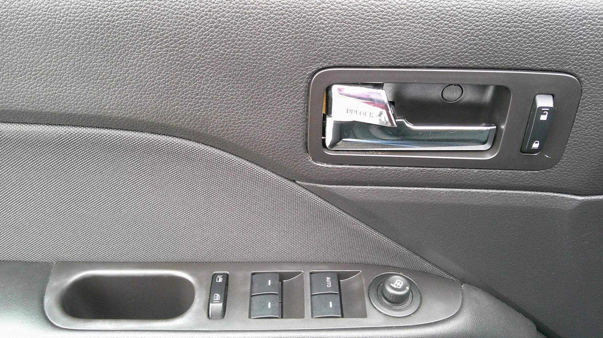 2010 BLUE Ford Fusion SE (3FAHP0HA0AR) with an 2.5L L4 DOHC 16V engine, located at 540a Delsea Drive, Sewell, NJ, 08080, (987) 867-5309, 39.752560, -75.111206 - Photo#10