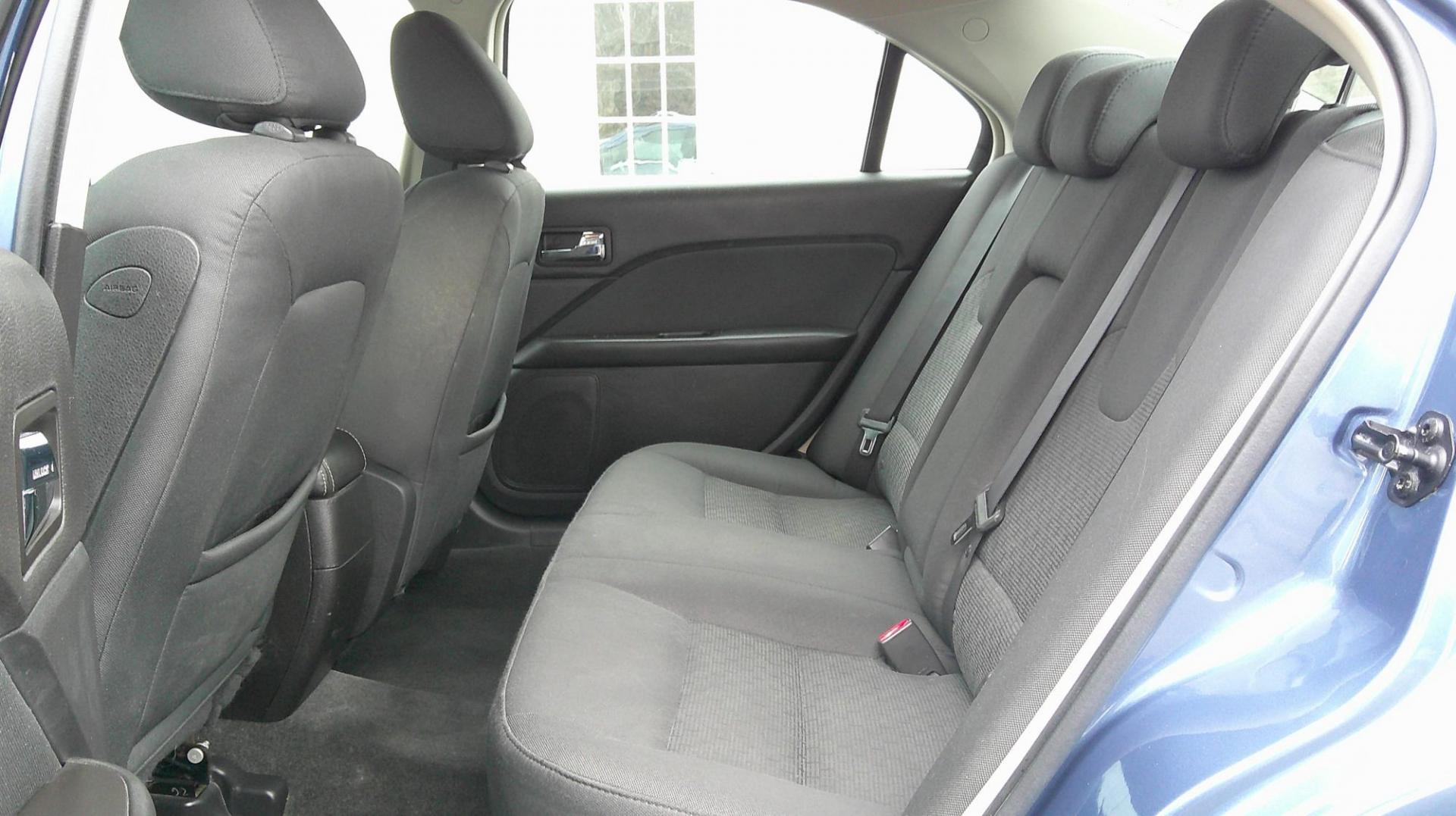 2010 BLUE Ford Fusion SE (3FAHP0HA0AR) with an 2.5L L4 DOHC 16V engine, located at 540a Delsea Drive, Sewell, NJ, 08080, (987) 867-5309, 39.752560, -75.111206 - Photo#14