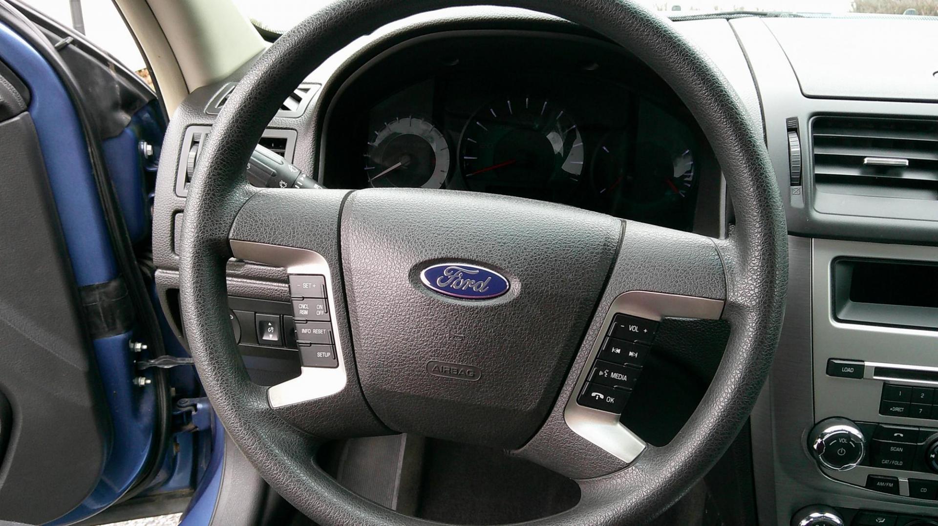 2010 BLUE Ford Fusion SE (3FAHP0HA0AR) with an 2.5L L4 DOHC 16V engine, located at 540a Delsea Drive, Sewell, NJ, 08080, (987) 867-5309, 39.752560, -75.111206 - Photo#15