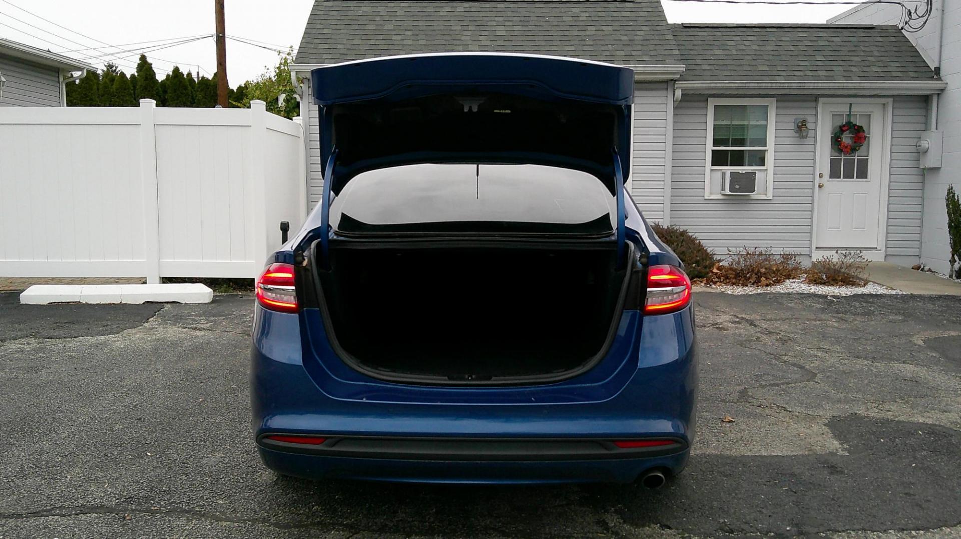 2017 BLUE Ford Fusion SE (3FA6P0H72HR) with an 2.5L L4 DOHC 16V engine, 6A transmission, located at 540a Delsea Drive, Sewell, NJ, 08080, (987) 867-5309, 39.752560, -75.111206 - Photo#25