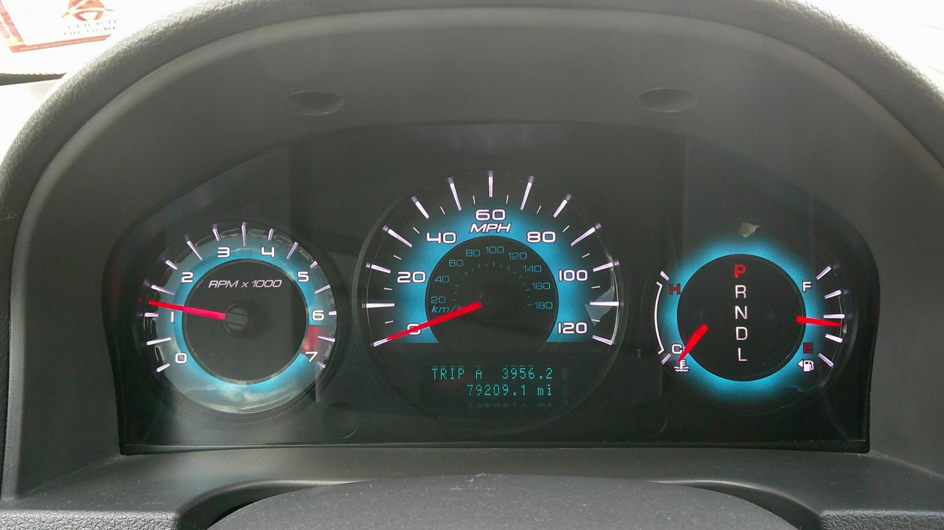 2011 RED Ford Fusion I4 SEL (3FAHP0JA5BR) with an 2.5L L4 DOHC 16V engine, located at 540a Delsea Drive, Sewell, NJ, 08080, (987) 867-5309, 39.752560, -75.111206 - Photo#17