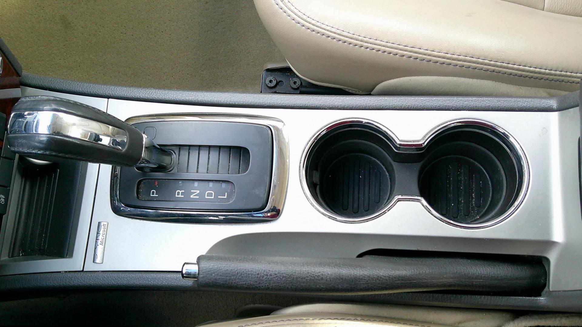 2011 RED Ford Fusion I4 SEL (3FAHP0JA5BR) with an 2.5L L4 DOHC 16V engine, located at 540a Delsea Drive, Sewell, NJ, 08080, (987) 867-5309, 39.752560, -75.111206 - Photo#20