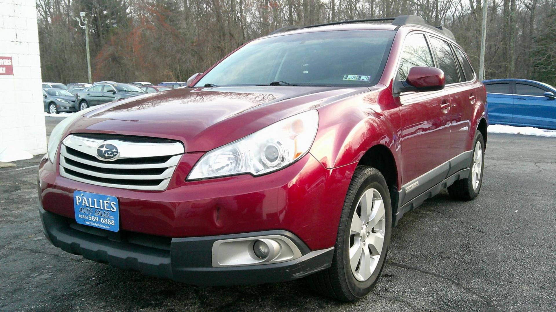 2012 Subaru Outback Premium's photo
