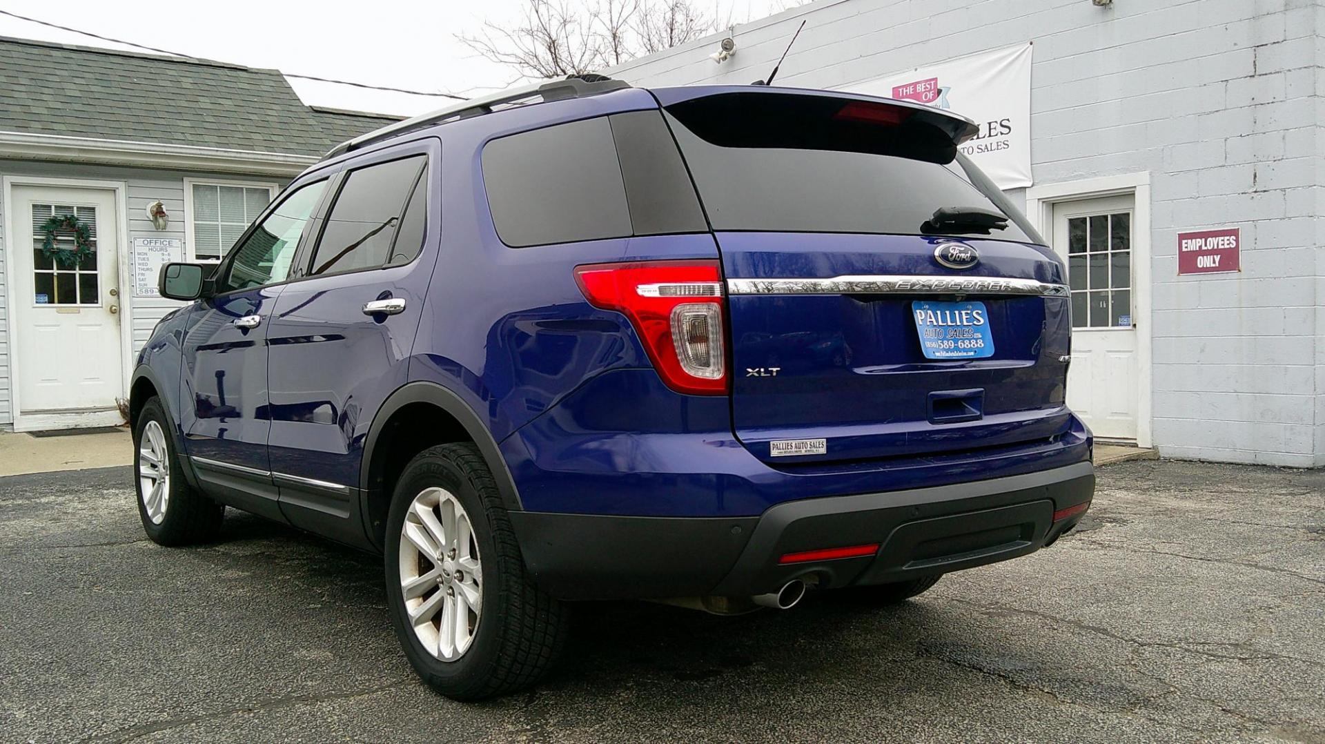 2015 BLUE Ford Explorer XLT 4WD (1FM5K8D84FG) with an 3.5L V6 DOHC 24V engine, 6-Speed Automatic transmission, located at 540a Delsea Drive, Sewell, NJ, 08080, (987) 867-5309, 39.752560, -75.111206 - Photo#2