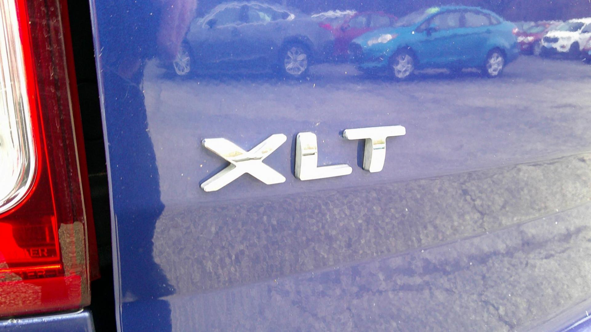 2015 BLUE Ford Explorer XLT 4WD (1FM5K8D84FG) with an 3.5L V6 DOHC 24V engine, 6-Speed Automatic transmission, located at 540a Delsea Drive, Sewell, NJ, 08080, (987) 867-5309, 39.752560, -75.111206 - Photo#5