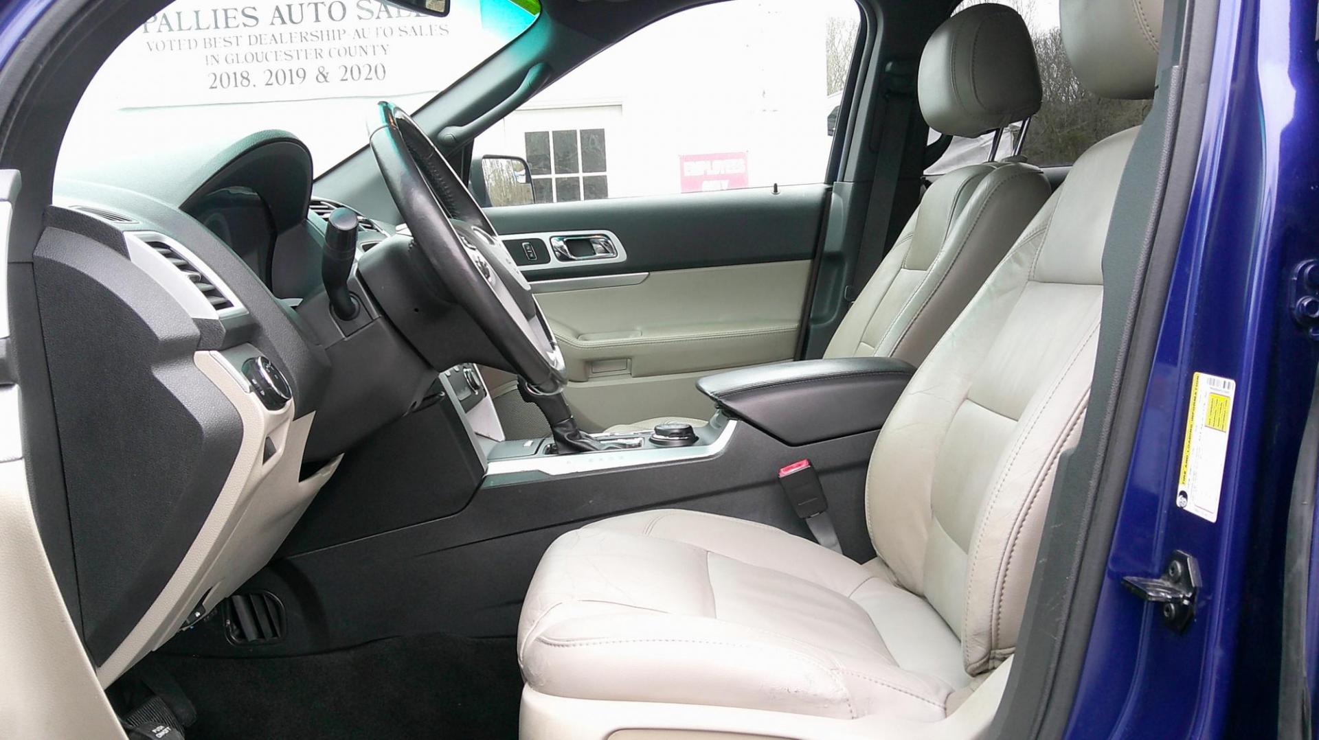 2015 BLUE Ford Explorer XLT 4WD (1FM5K8D84FG) with an 3.5L V6 DOHC 24V engine, 6-Speed Automatic transmission, located at 540a Delsea Drive, Sewell, NJ, 08080, (987) 867-5309, 39.752560, -75.111206 - Photo#13