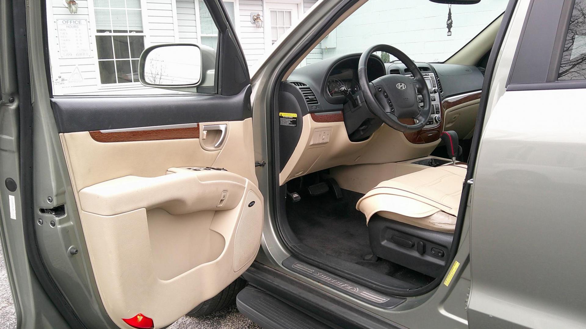 2009 GREEN Hyundai Santa Fe Limited (5NMSH13E19H) with an 3.3L V6 DOHC 24V engine, 5-Speed Automatic transmission, located at 540a Delsea Drive, Sewell, NJ, 08080, (987) 867-5309, 39.752560, -75.111206 - Photo#10