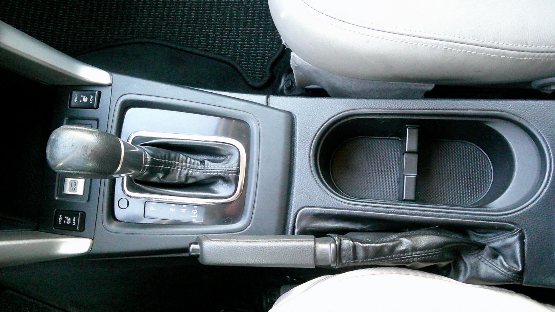 2016 BLUE Subaru Forester 2.5i Touring (JF2SJAVC5GH) with an 2.5L H4 SOHC 16V engine, CVT transmission, located at 540a Delsea Drive, Sewell, NJ, 08080, (987) 867-5309, 39.752560, -75.111206 - Photo#18