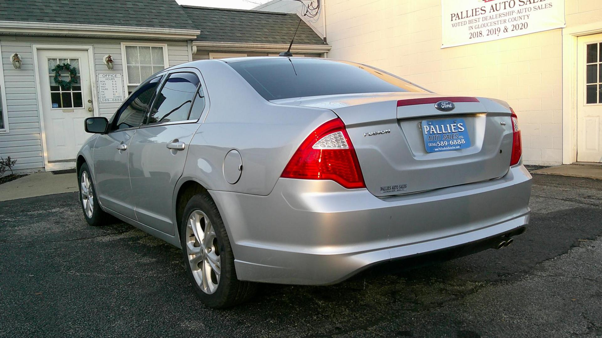 2012 SILVER Ford Fusion SE (3FAHP0HA7CR) with an 2.5L L4 DOHC 16V engine, located at 540a Delsea Drive, Sewell, NJ, 08080, (987) 867-5309, 39.752560, -75.111206 - Photo#2