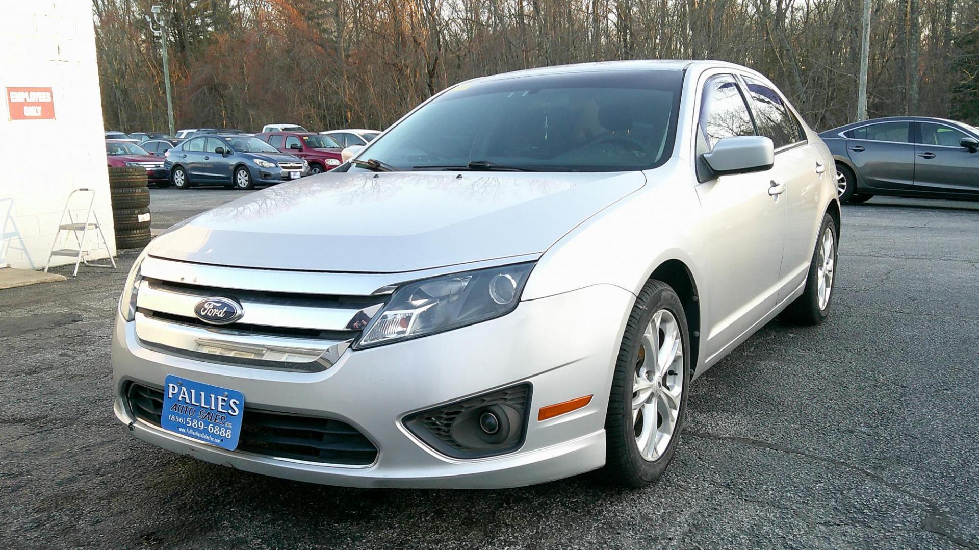 2012 SILVER Ford Fusion SE (3FAHP0HA7CR) with an 2.5L L4 DOHC 16V engine, located at 540a Delsea Drive, Sewell, NJ, 08080, (987) 867-5309, 39.752560, -75.111206 - Photo#0