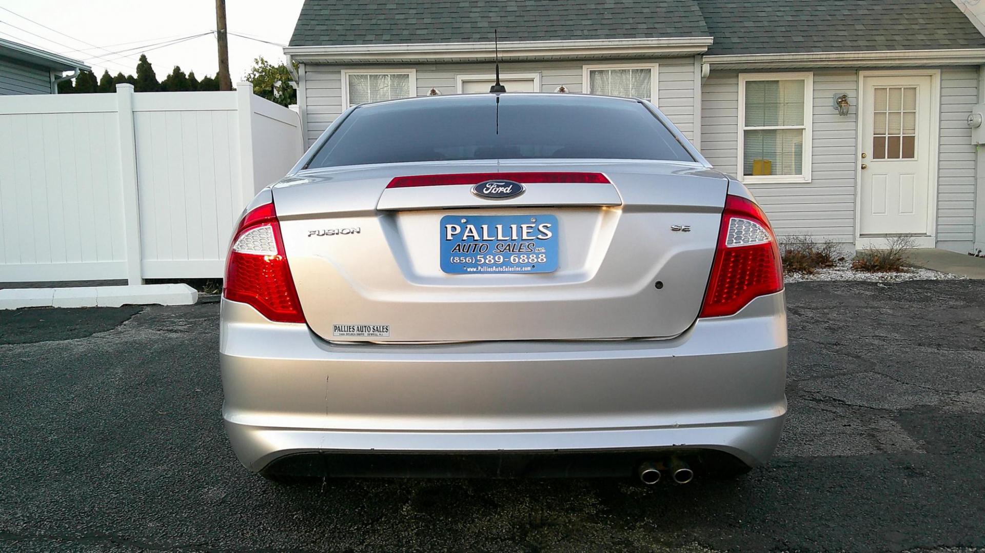 2012 SILVER Ford Fusion SE (3FAHP0HA7CR) with an 2.5L L4 DOHC 16V engine, located at 540a Delsea Drive, Sewell, NJ, 08080, (987) 867-5309, 39.752560, -75.111206 - Photo#3