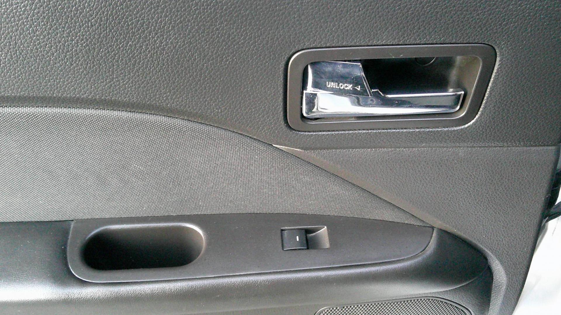 2012 SILVER Ford Fusion SE (3FAHP0HA7CR) with an 2.5L L4 DOHC 16V engine, located at 540a Delsea Drive, Sewell, NJ, 08080, (987) 867-5309, 39.752560, -75.111206 - Photo#14