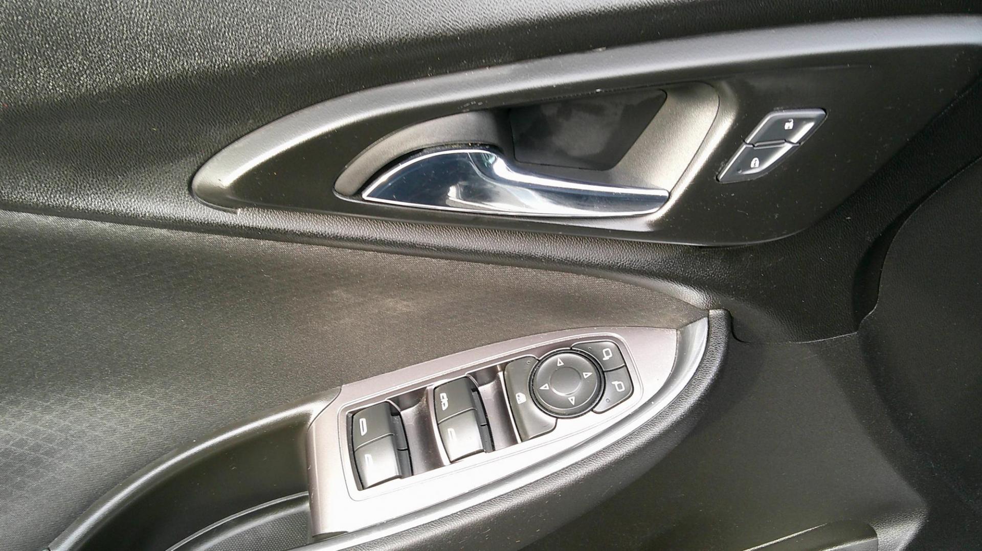 2017 SILVER Chevrolet Malibu 1LT (1G1ZE5ST9HF) with an 1.5L L4 DOHC 16V engine, 6A transmission, located at 540a Delsea Drive, Sewell, NJ, 08080, (987) 867-5309, 39.752560, -75.111206 - Photo#10