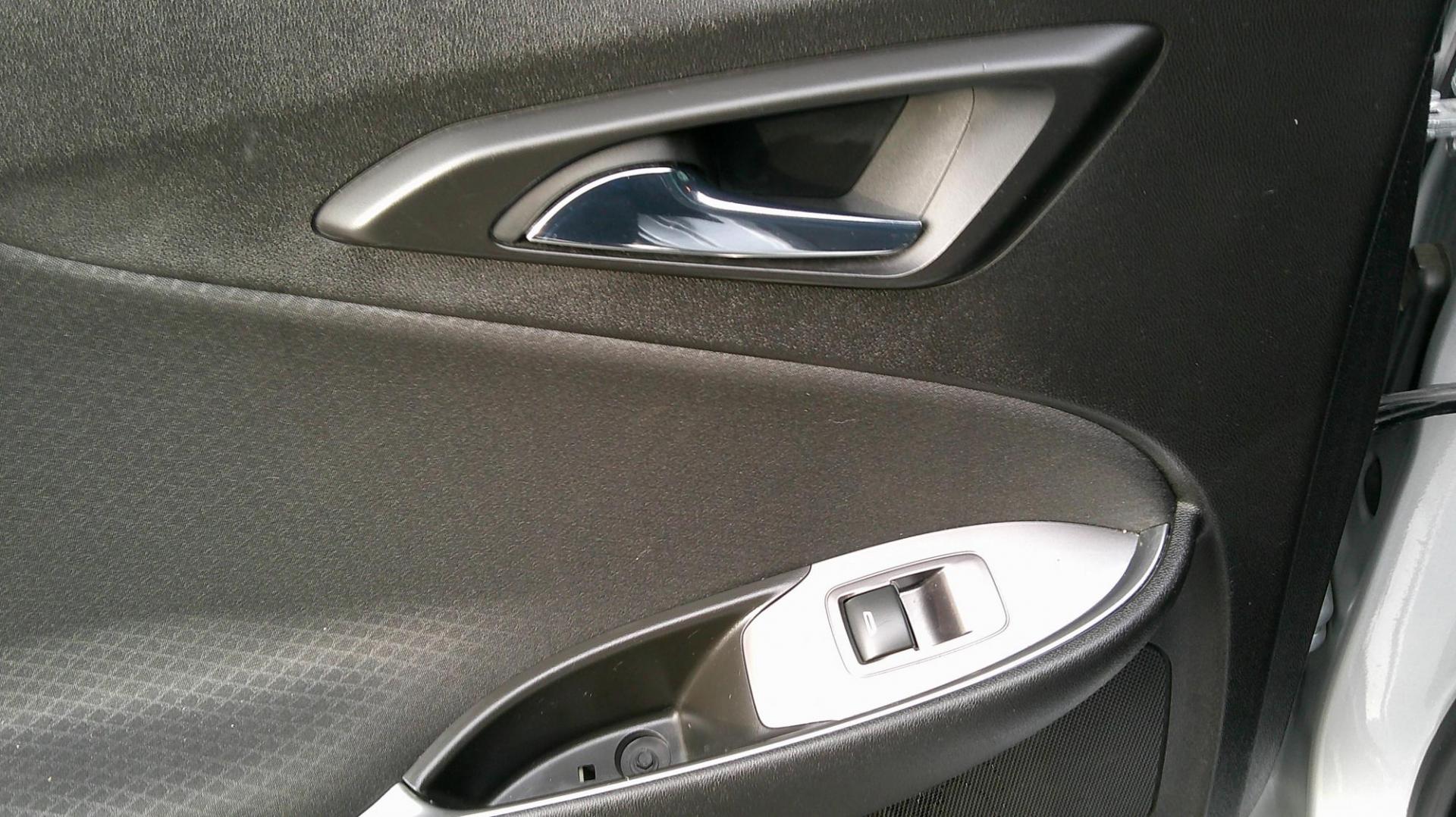 2017 SILVER Chevrolet Malibu 1LT (1G1ZE5ST9HF) with an 1.5L L4 DOHC 16V engine, 6A transmission, located at 540a Delsea Drive, Sewell, NJ, 08080, (987) 867-5309, 39.752560, -75.111206 - Photo#13