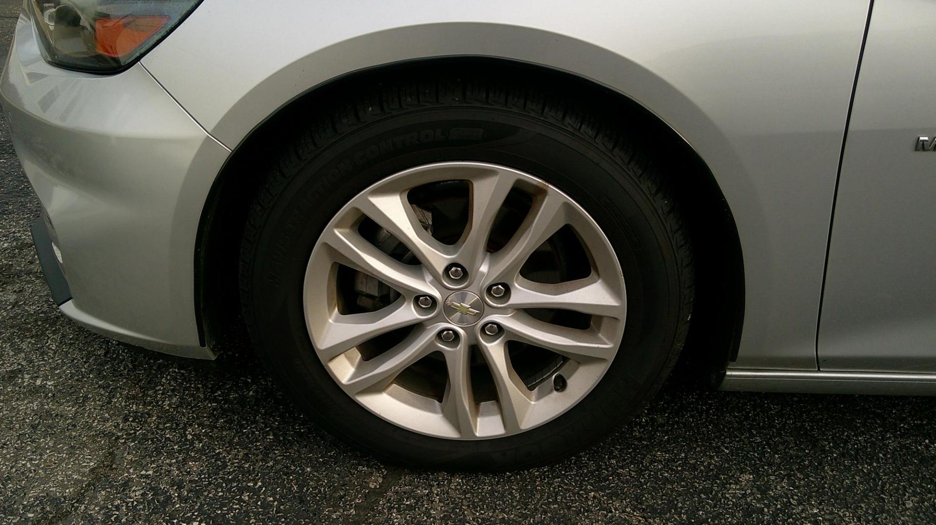 2017 SILVER Chevrolet Malibu 1LT (1G1ZE5ST9HF) with an 1.5L L4 DOHC 16V engine, 6A transmission, located at 540a Delsea Drive, Sewell, NJ, 08080, (987) 867-5309, 39.752560, -75.111206 - Photo#25