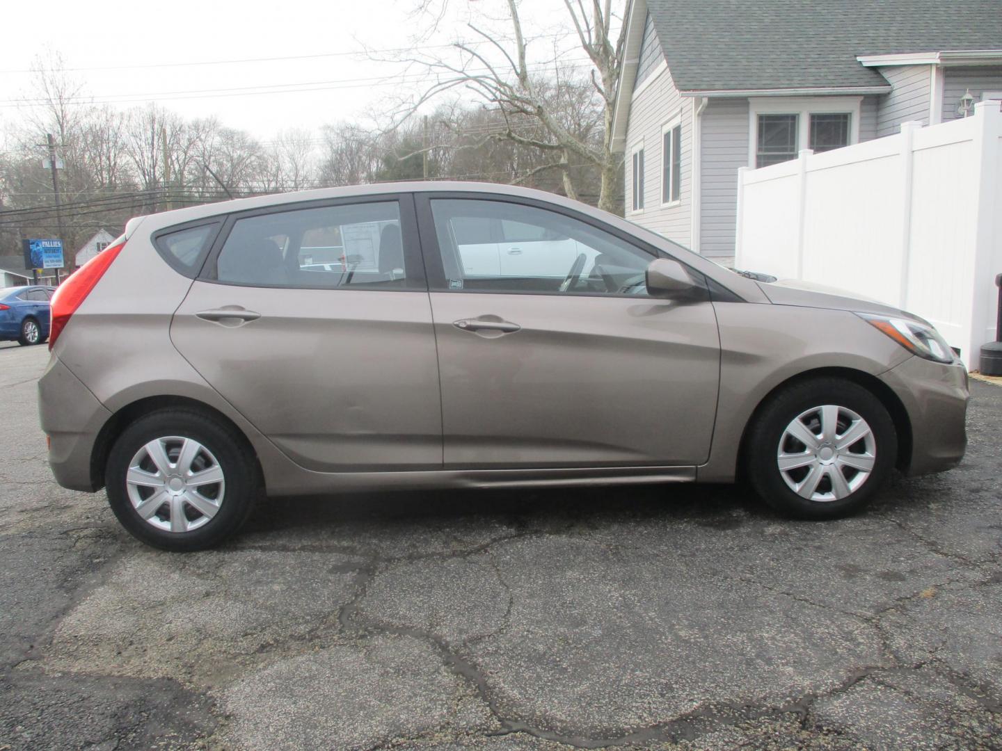 2013 BROWN Hyundai Accent GS 5-Door (KMHCT5AE8DU) with an 1.6L L4 DOHC 16V engine, located at 540a Delsea Drive, Sewell, NJ, 08080, (987) 867-5309, 39.752560, -75.111206 - Photo#6