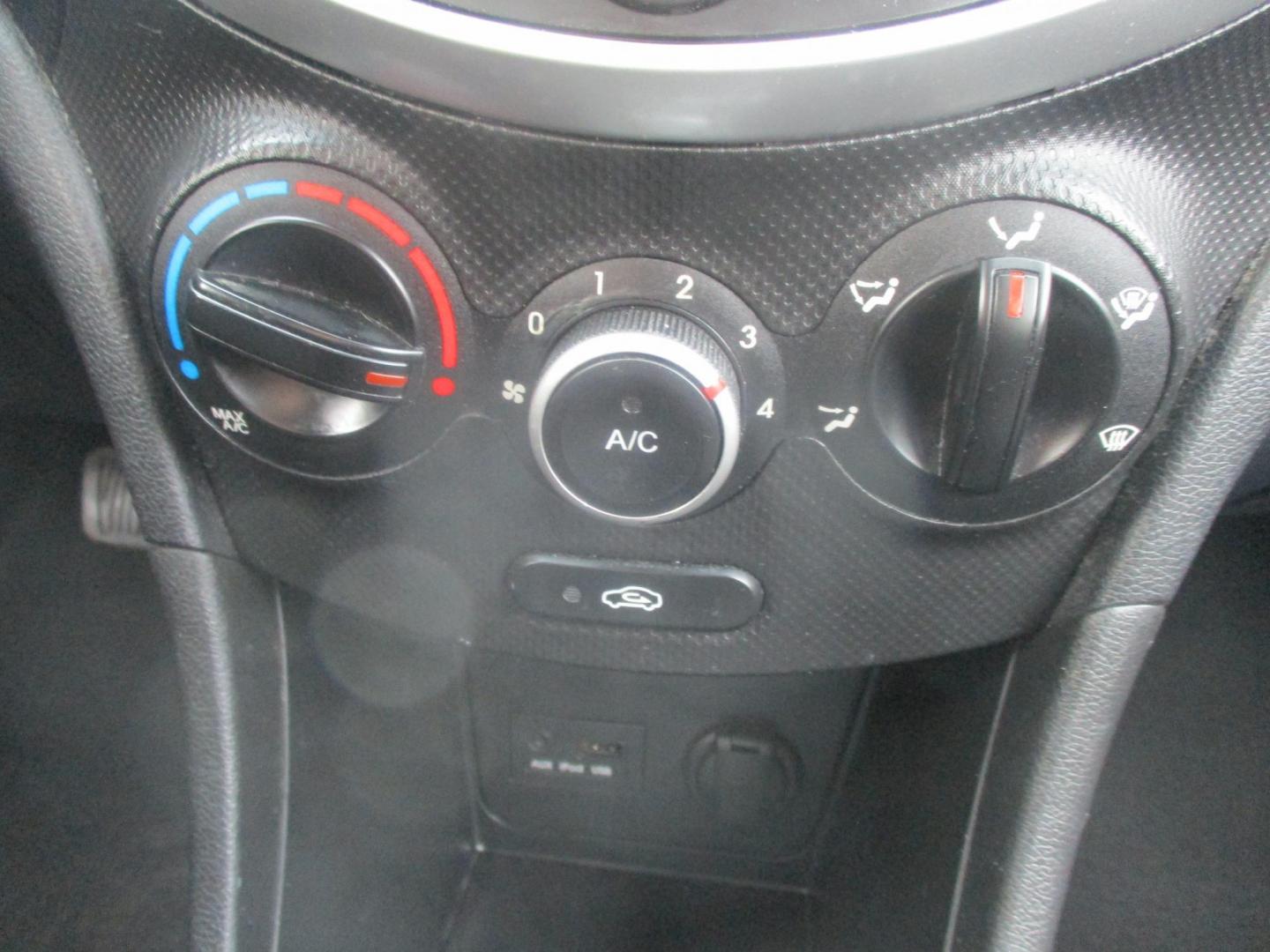 2013 BROWN Hyundai Accent GS 5-Door (KMHCT5AE8DU) with an 1.6L L4 DOHC 16V engine, located at 540a Delsea Drive, Sewell, NJ, 08080, (987) 867-5309, 39.752560, -75.111206 - Photo#19