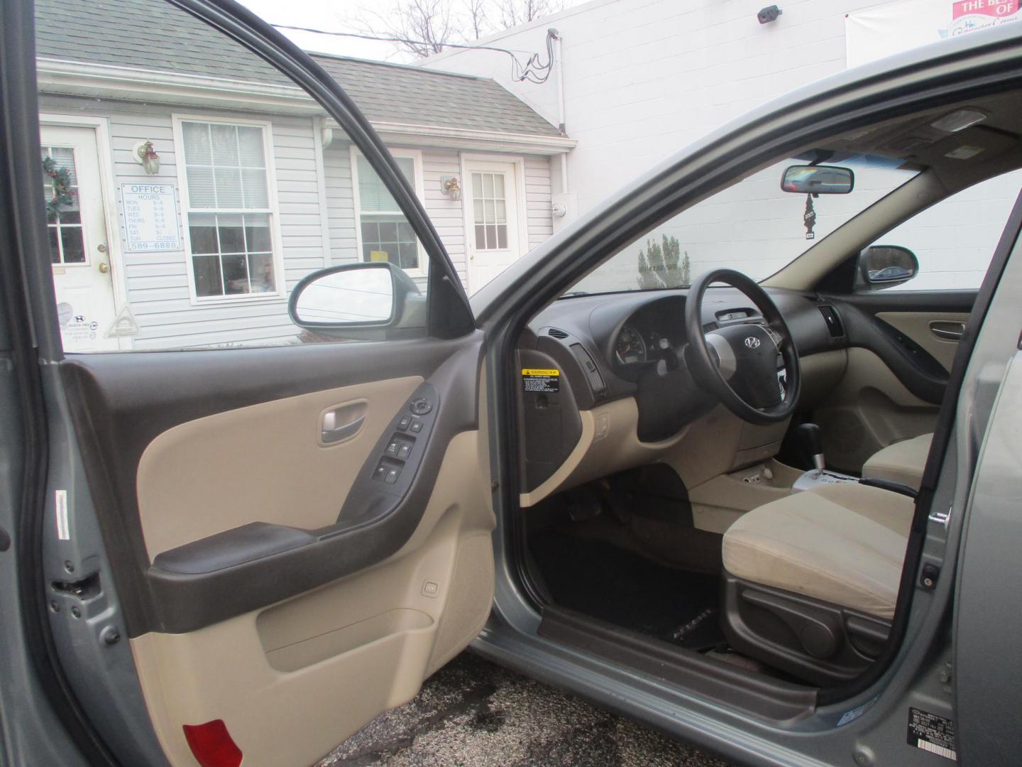 2009 GREEN Hyundai Elantra GLS (KMHDU46D09U) with an 2.0L L4 DOHC 16V engine, located at 540a Delsea Drive, Sewell, NJ, 08080, (987) 867-5309, 39.752560, -75.111206 - Photo#8