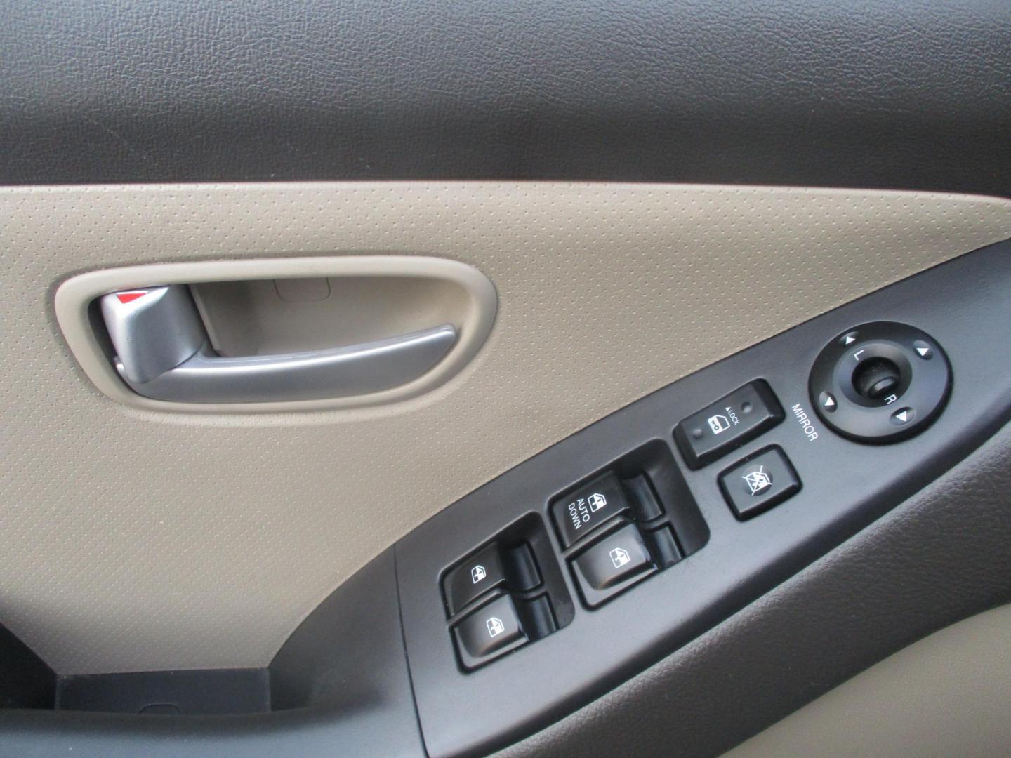 2009 GREEN Hyundai Elantra GLS (KMHDU46D09U) with an 2.0L L4 DOHC 16V engine, located at 540a Delsea Drive, Sewell, NJ, 08080, (987) 867-5309, 39.752560, -75.111206 - Photo#9