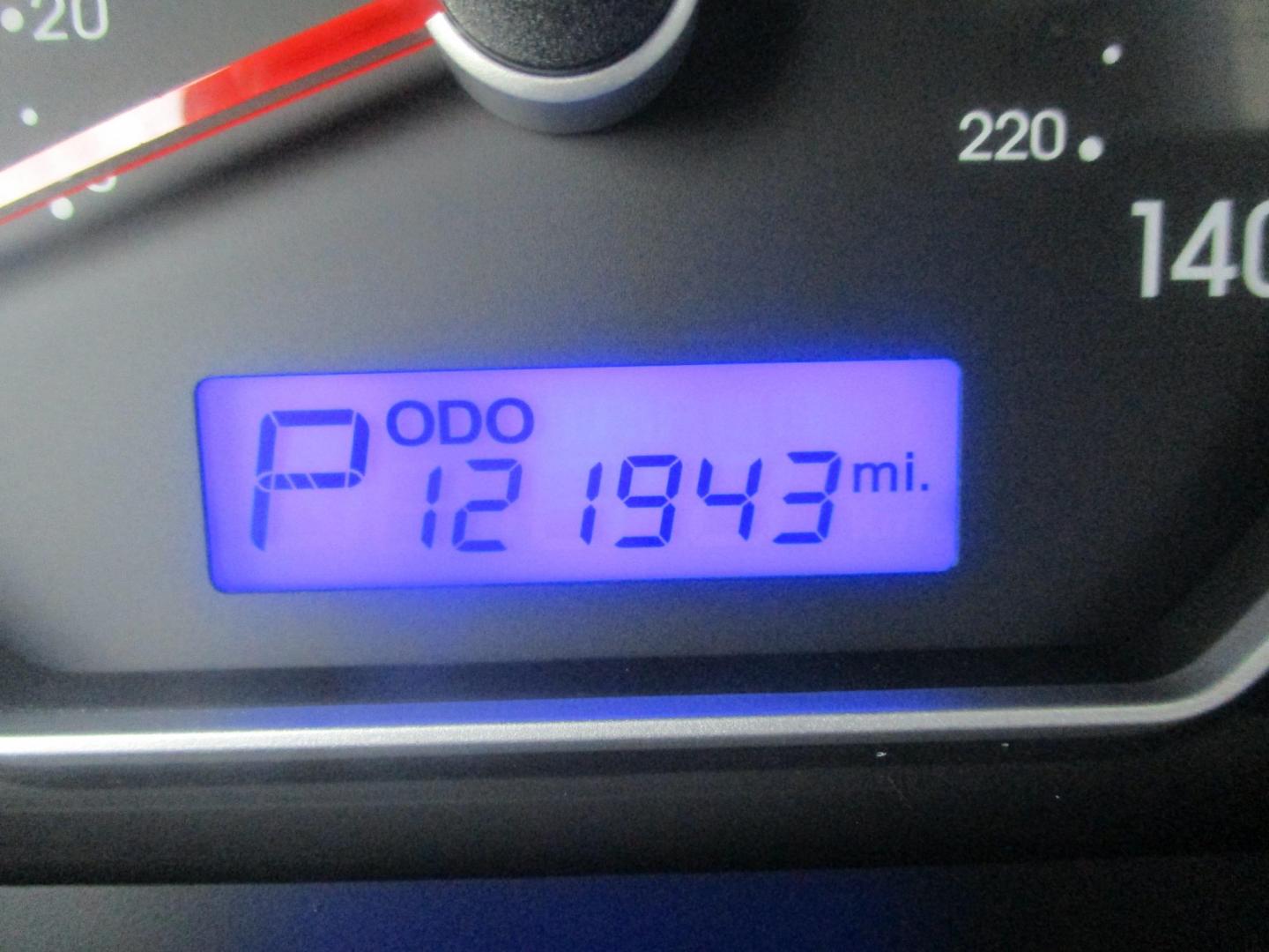 2009 GREEN Hyundai Elantra GLS (KMHDU46D09U) with an 2.0L L4 DOHC 16V engine, located at 540a Delsea Drive, Sewell, NJ, 08080, (987) 867-5309, 39.752560, -75.111206 - Photo#14