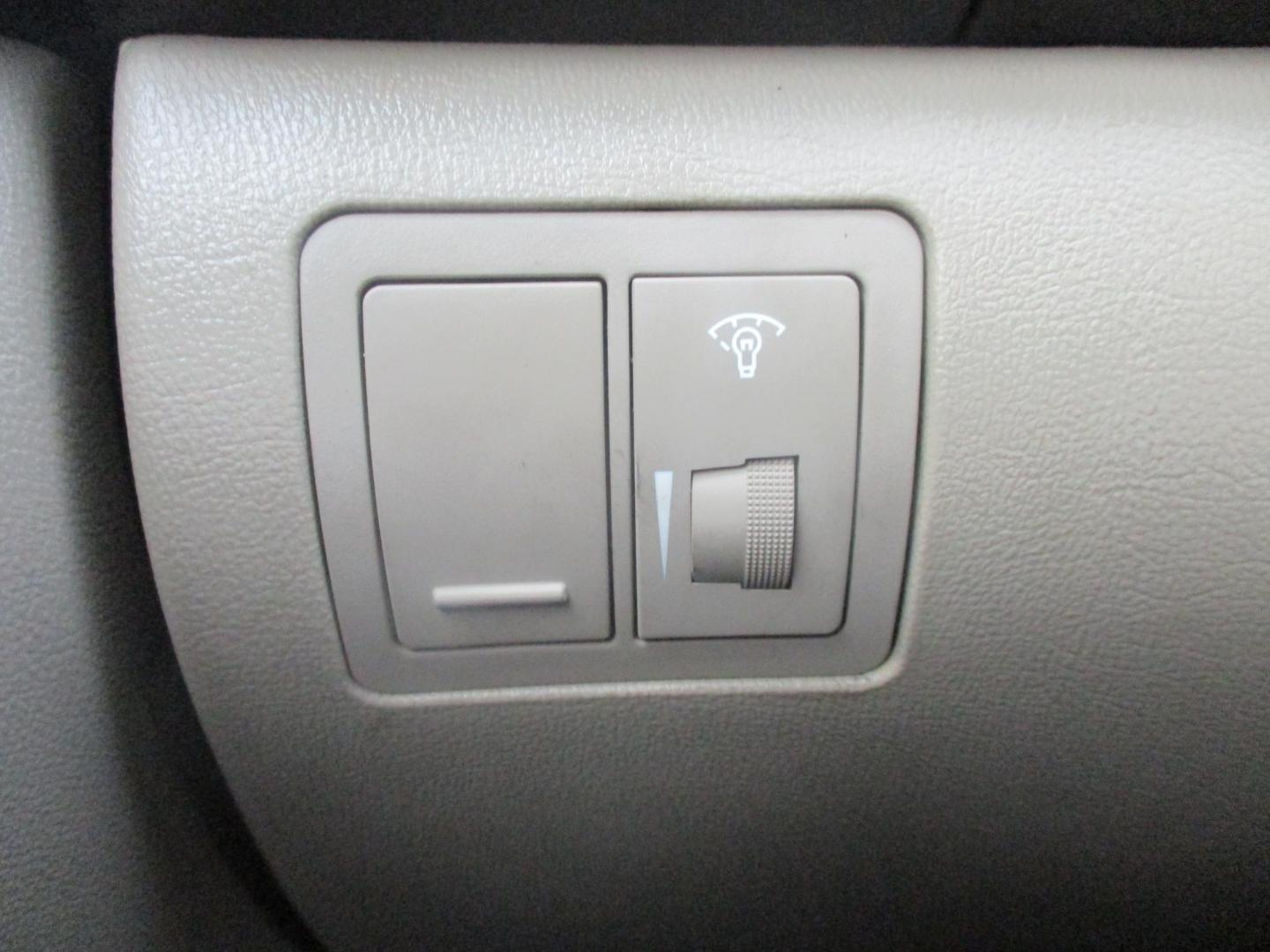 2009 GREEN Hyundai Elantra GLS (KMHDU46D09U) with an 2.0L L4 DOHC 16V engine, located at 540a Delsea Drive, Sewell, NJ, 08080, (987) 867-5309, 39.752560, -75.111206 - Photo#17