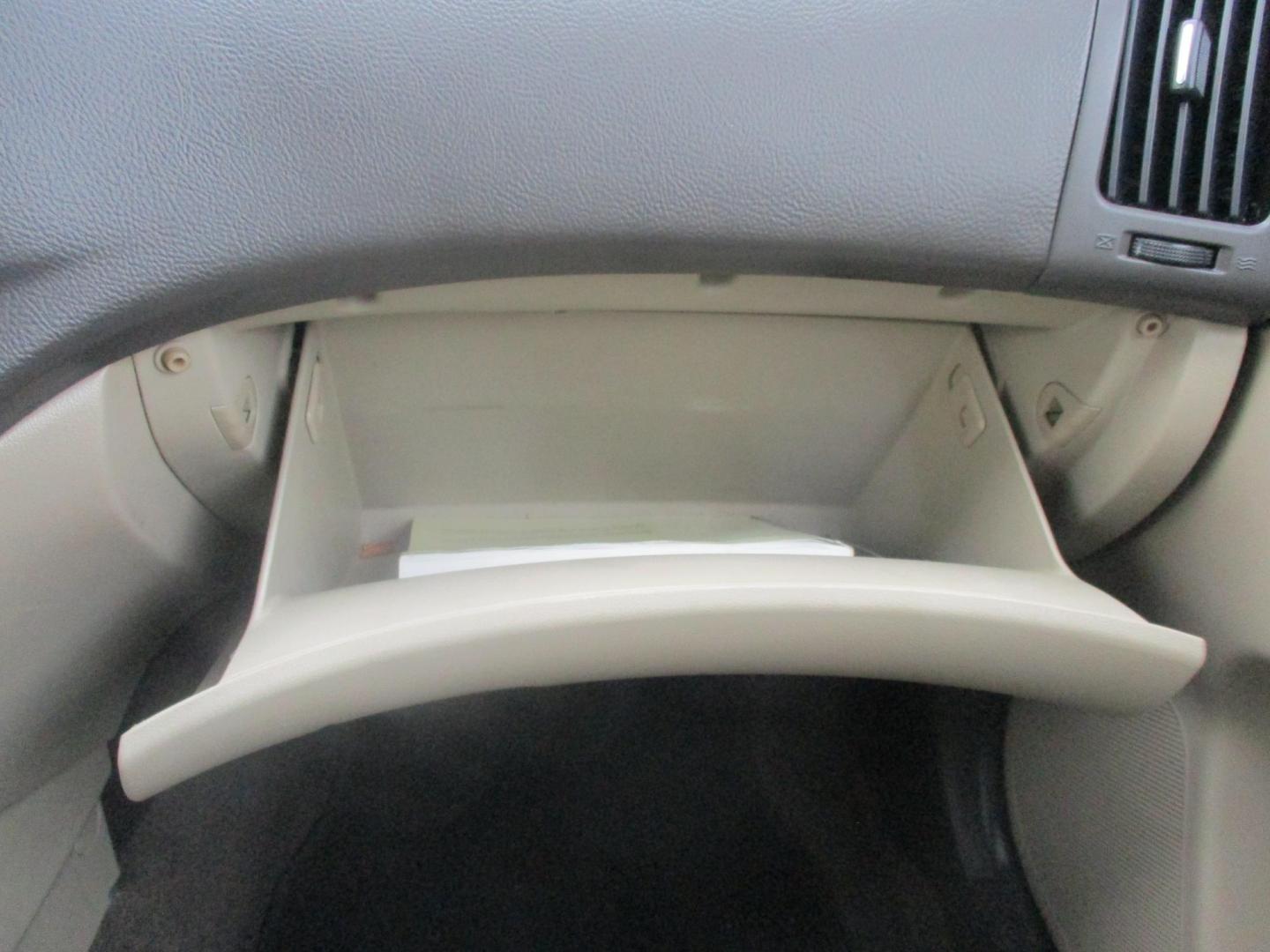 2009 GREEN Hyundai Elantra GLS (KMHDU46D09U) with an 2.0L L4 DOHC 16V engine, located at 540a Delsea Drive, Sewell, NJ, 08080, (987) 867-5309, 39.752560, -75.111206 - Photo#18