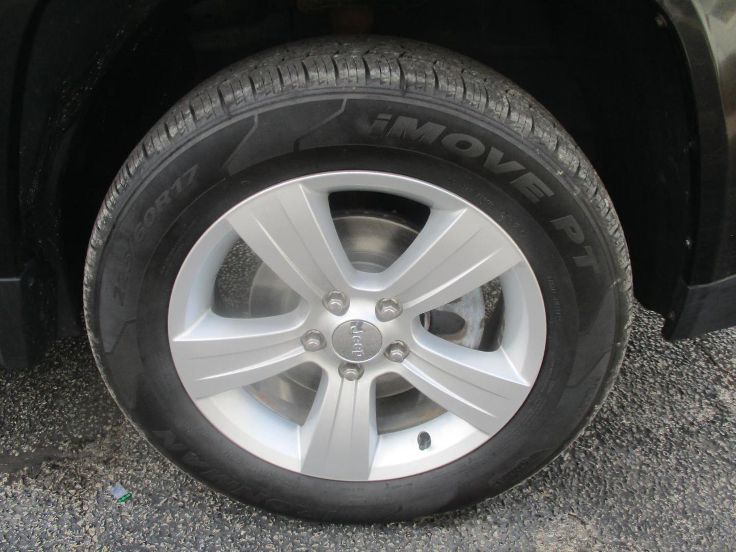 2014 BLACK Jeep Compass Sport FWD (1C4NJCBB0ED) with an 2.4L L4 DOHC 16V engine, located at 540a Delsea Drive, Sewell, NJ, 08080, (987) 867-5309, 39.752560, -75.111206 - Photo#24