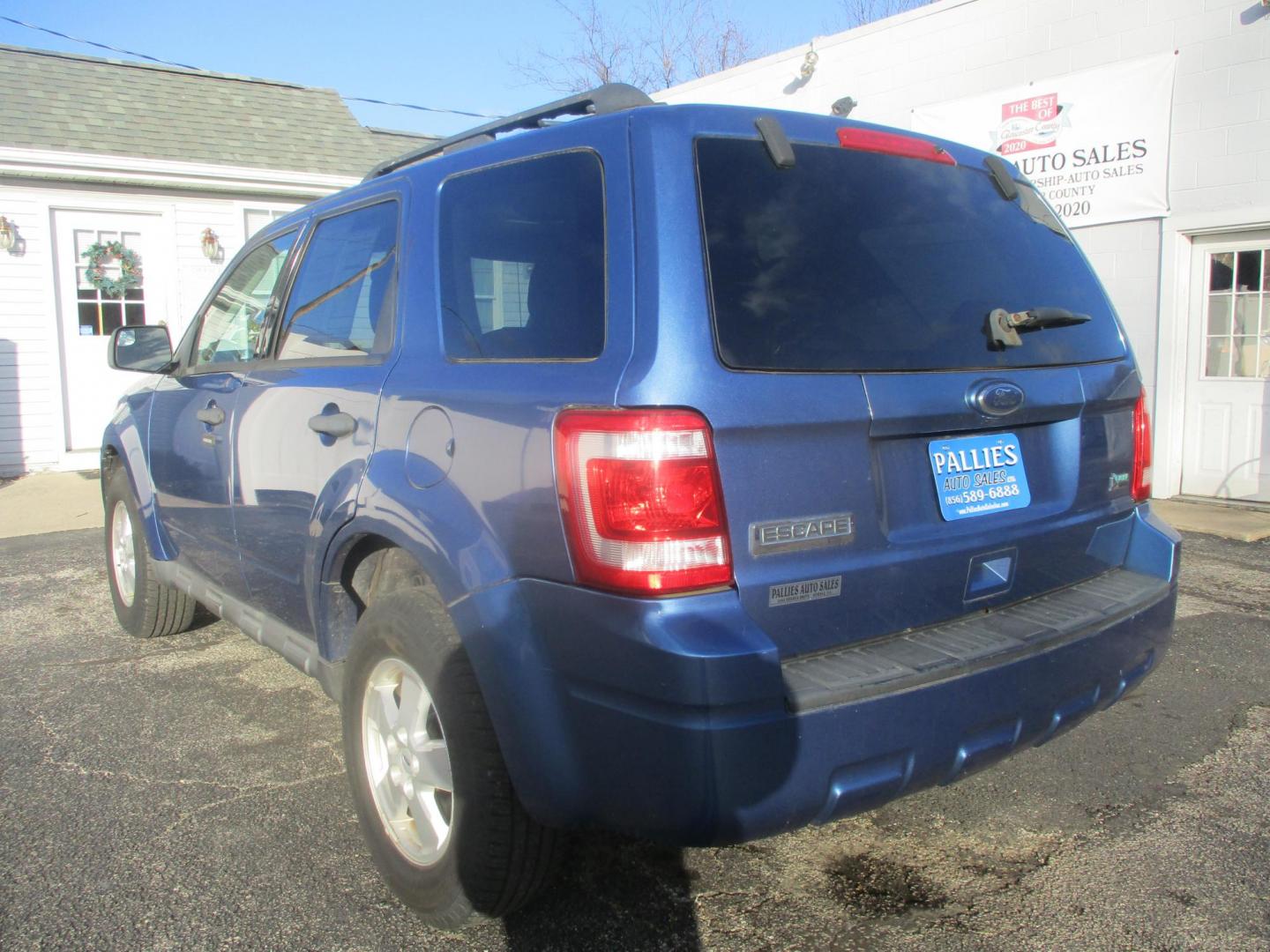 2010 BLUE Ford Escape XLT FWD (1FMCU0DG0AK) with an 3.0L V6 DOHC 24V engine, 6-Speed Automatic transmission, located at 540a Delsea Drive, Sewell, NJ, 08080, (987) 867-5309, 39.752560, -75.111206 - Photo#2