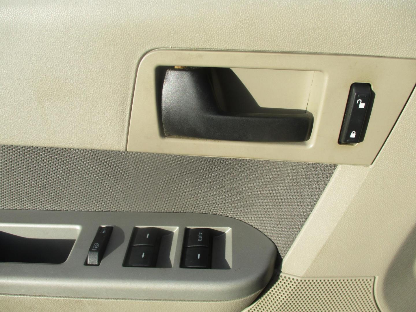 2010 BLUE Ford Escape XLT FWD (1FMCU0DG0AK) with an 3.0L V6 DOHC 24V engine, 6-Speed Automatic transmission, located at 540a Delsea Drive, Sewell, NJ, 08080, (987) 867-5309, 39.752560, -75.111206 - Photo#10