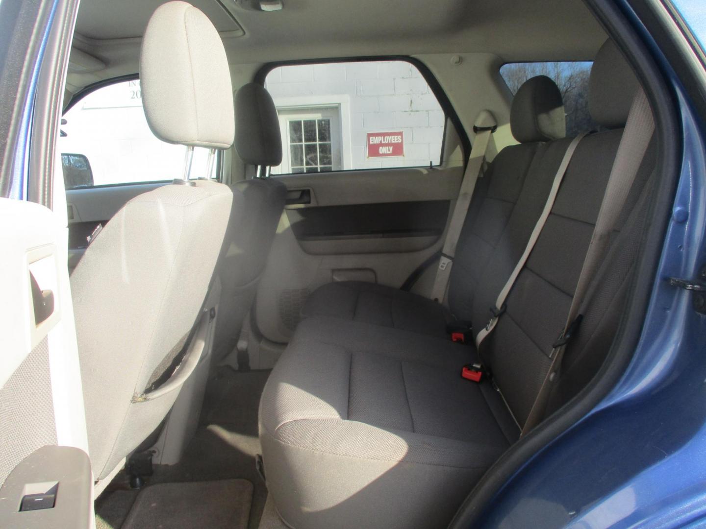 2010 BLUE Ford Escape XLT FWD (1FMCU0DG0AK) with an 3.0L V6 DOHC 24V engine, 6-Speed Automatic transmission, located at 540a Delsea Drive, Sewell, NJ, 08080, (987) 867-5309, 39.752560, -75.111206 - Photo#14