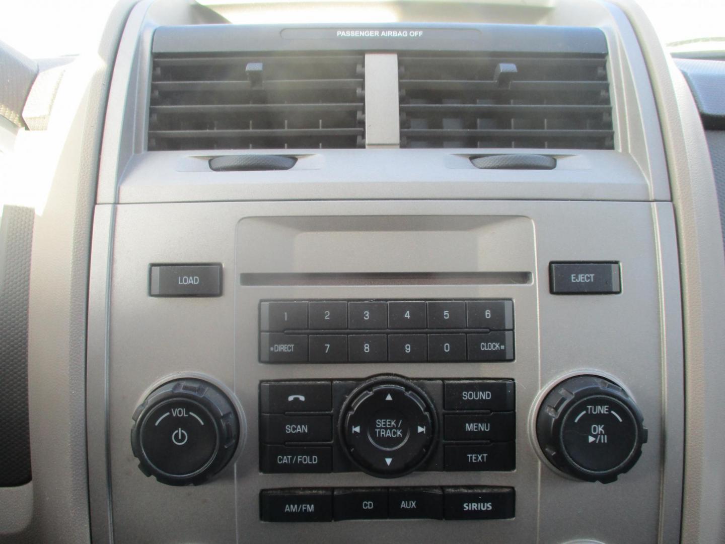 2010 BLUE Ford Escape XLT FWD (1FMCU0DG0AK) with an 3.0L V6 DOHC 24V engine, 6-Speed Automatic transmission, located at 540a Delsea Drive, Sewell, NJ, 08080, (987) 867-5309, 39.752560, -75.111206 - Photo#17