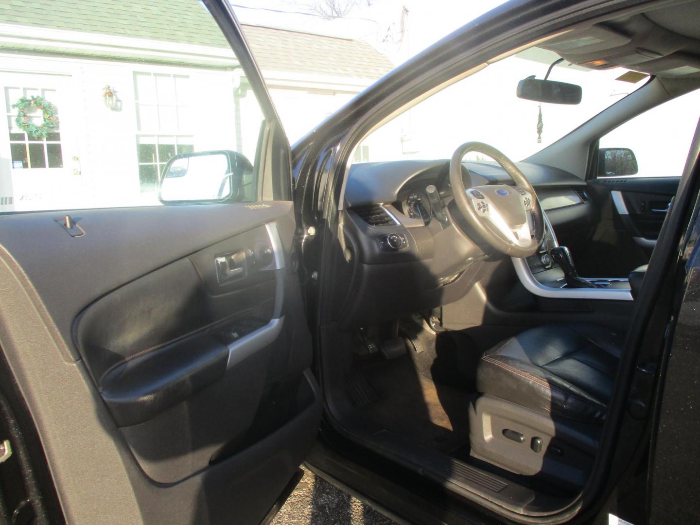 2013 BLACK Ford Edge SEL AWD (2FMDK4JC9DB) with an 3.5L V6 DOHC 24V engine, 6-Speed Automatic transmission, located at 540a Delsea Drive, Sewell, NJ, 08080, (987) 867-5309, 39.752560, -75.111206 - Photo#10