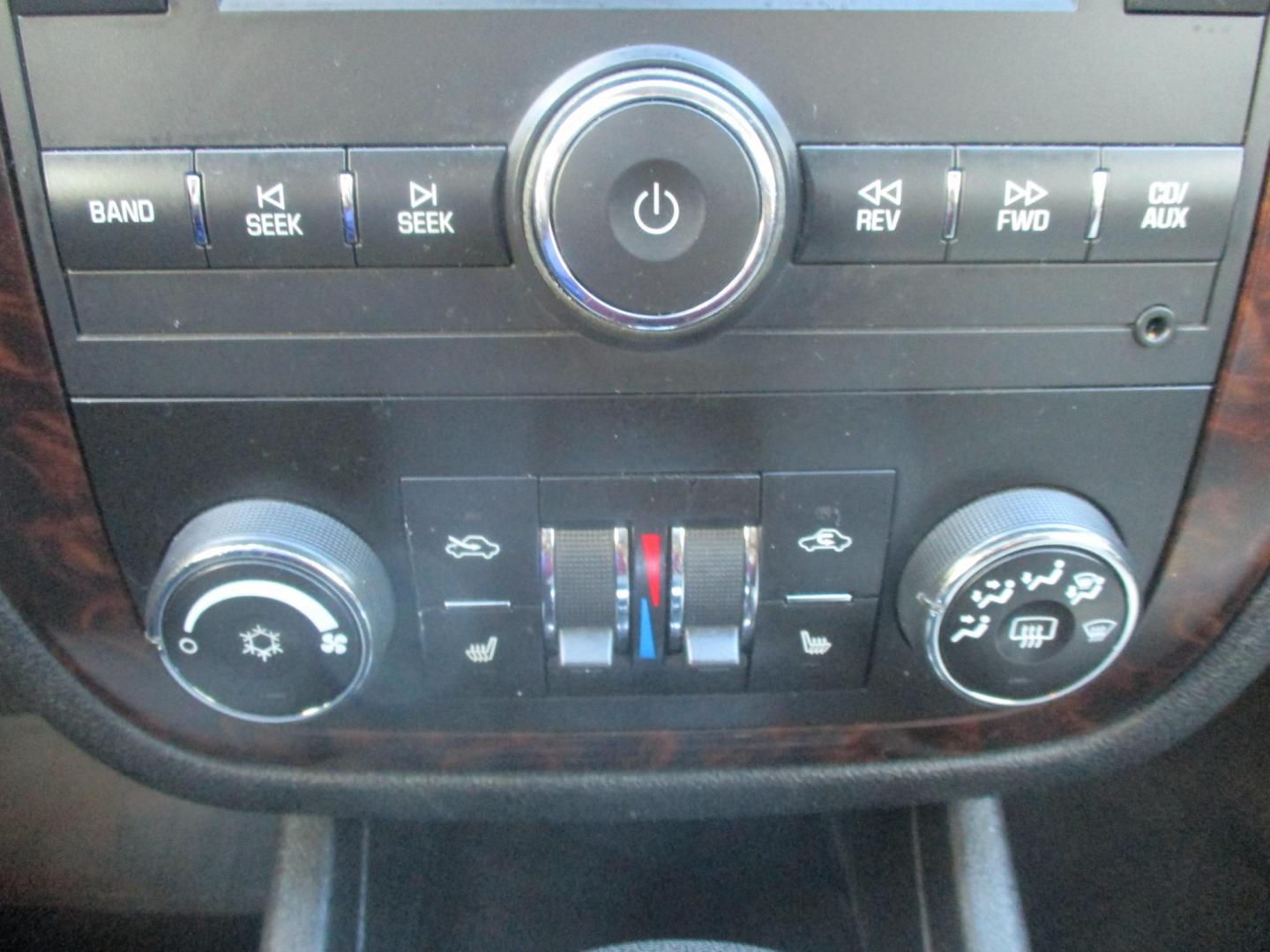 2016 WHITE Chevrolet Impala Limited LTZ (2G1WC5E33G1) with an 3.6L V6 DOHC 16V FFV engine, 6A transmission, located at 540a Delsea Drive, Sewell, NJ, 08080, (987) 867-5309, 39.752560, -75.111206 - Photo#20