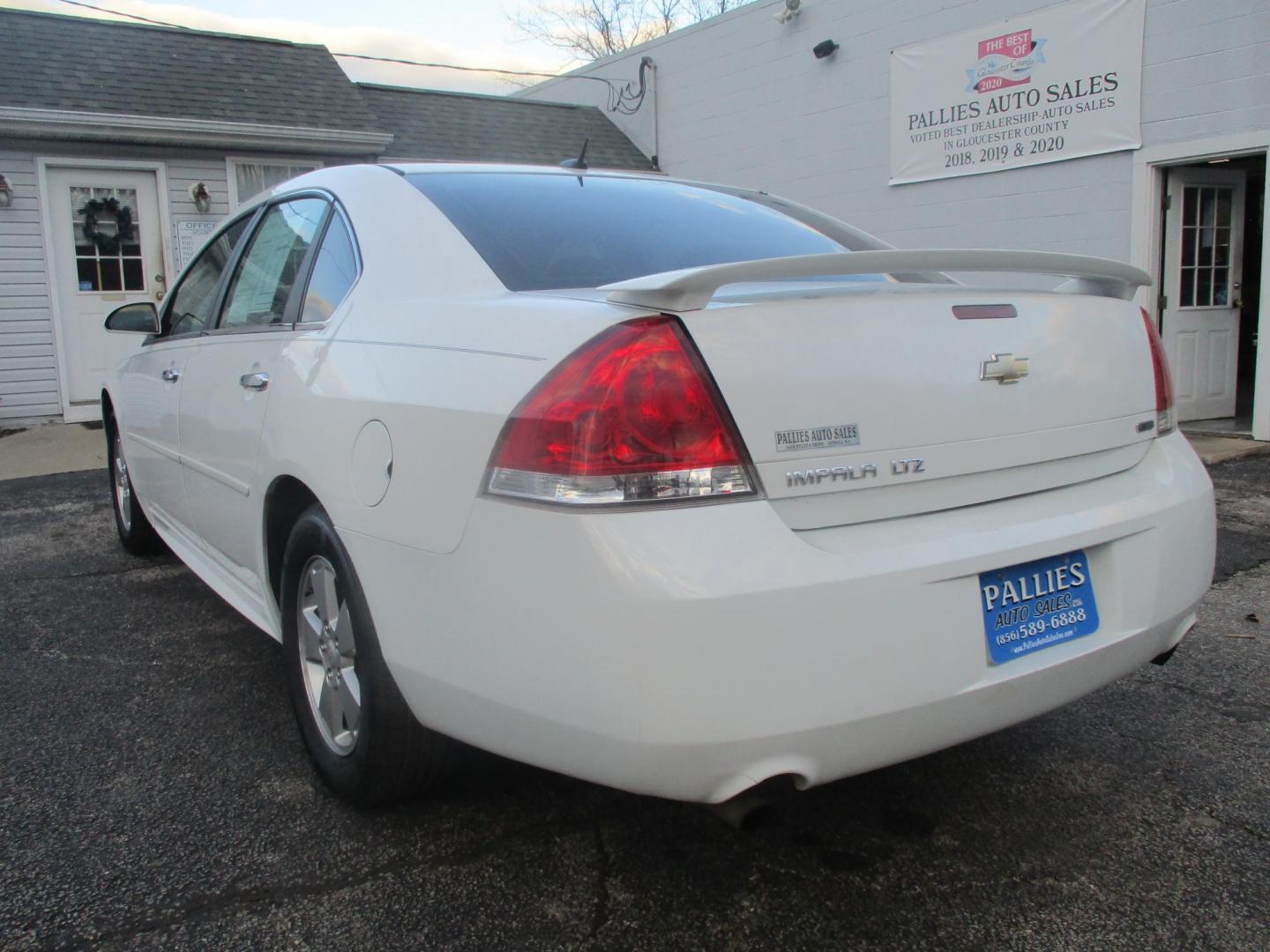 2016 WHITE Chevrolet Impala Limited LTZ (2G1WC5E33G1) with an 3.6L V6 DOHC 16V FFV engine, 6A transmission, located at 540a Delsea Drive, Sewell, NJ, 08080, (987) 867-5309, 39.752560, -75.111206 - Photo#2