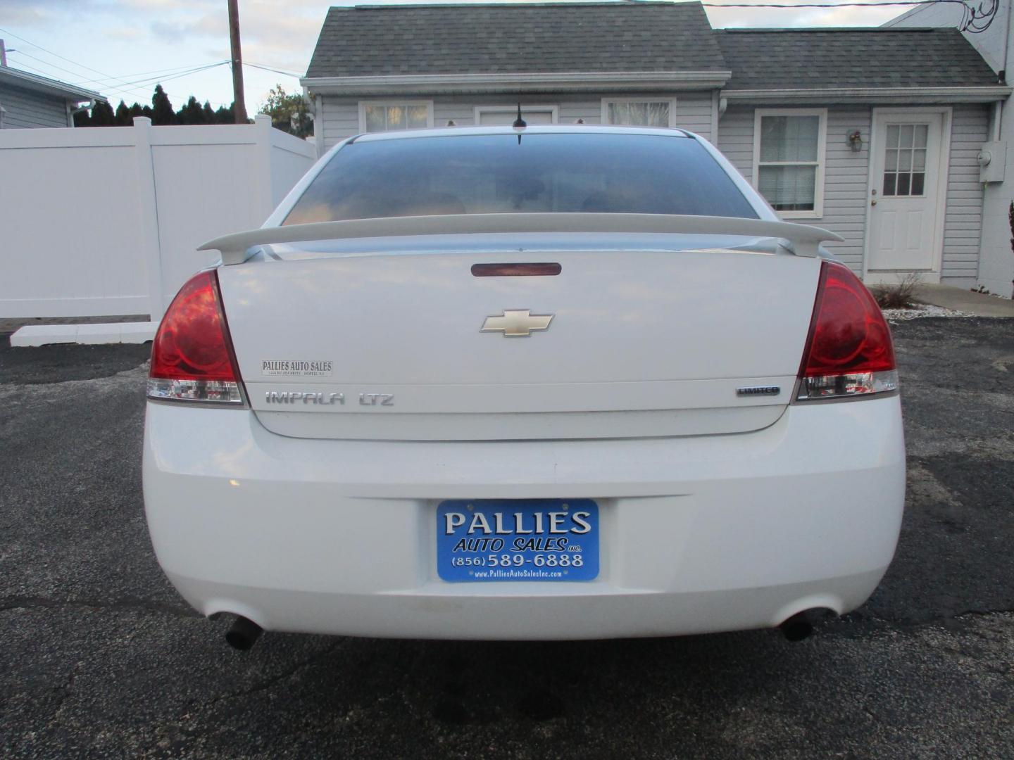 2016 WHITE Chevrolet Impala Limited LTZ (2G1WC5E33G1) with an 3.6L V6 DOHC 16V FFV engine, 6A transmission, located at 540a Delsea Drive, Sewell, NJ, 08080, (987) 867-5309, 39.752560, -75.111206 - Photo#3