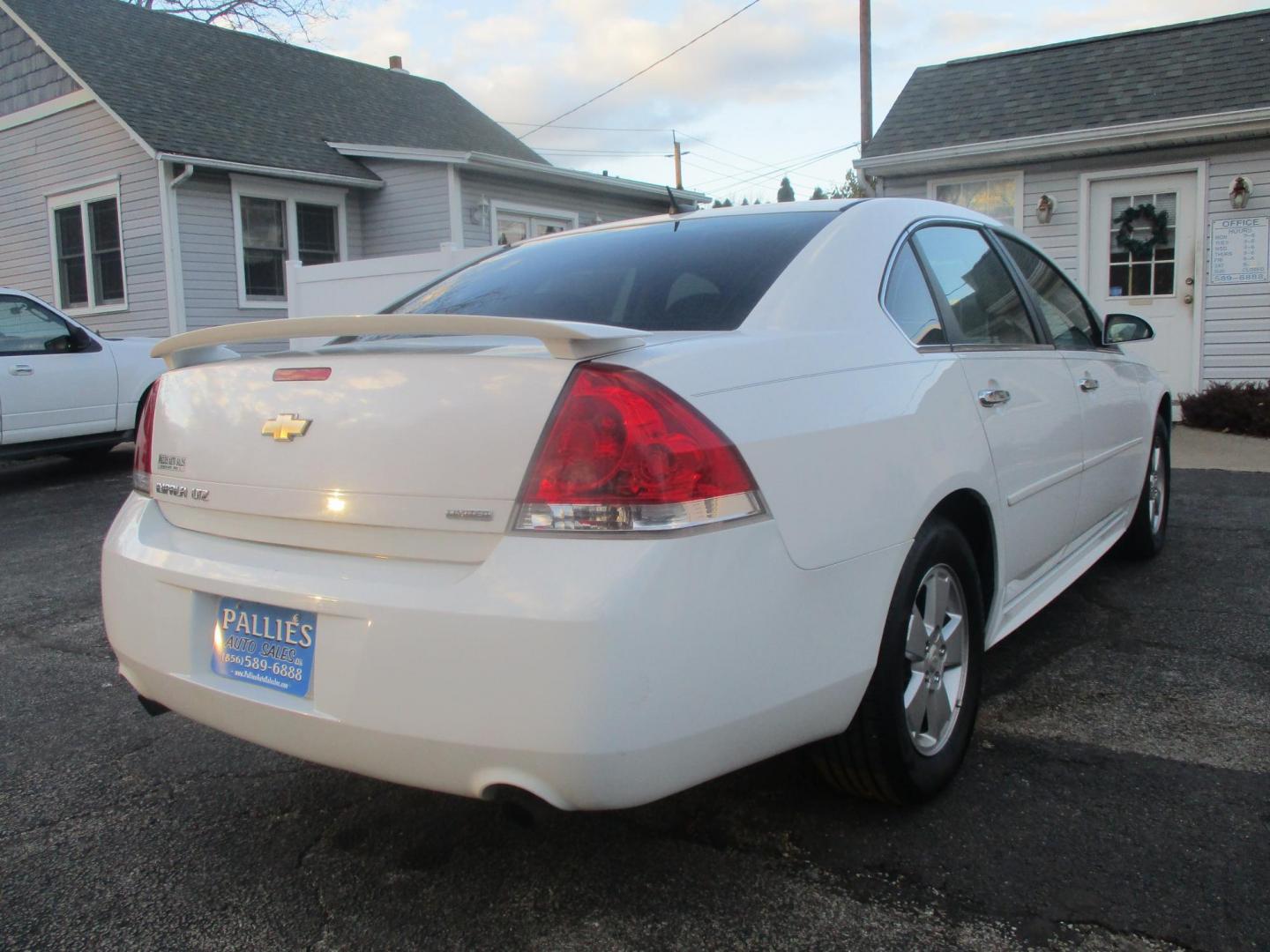 2016 WHITE Chevrolet Impala Limited LTZ (2G1WC5E33G1) with an 3.6L V6 DOHC 16V FFV engine, 6A transmission, located at 540a Delsea Drive, Sewell, NJ, 08080, (987) 867-5309, 39.752560, -75.111206 - Photo#6