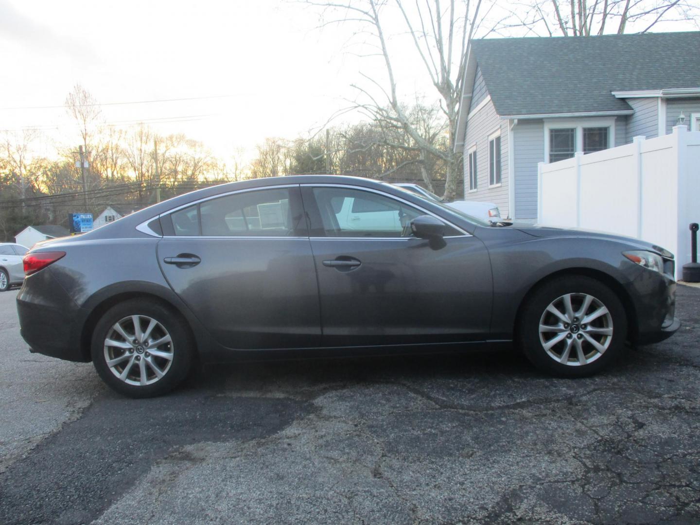 2016 GRAY Mazda Mazda6 i Sport AT (JM1GJ1U54G1) with an 2.5L L4 DOHC 16V engine, 6-Speed Automatic transmission, located at 540a Delsea Drive, Sewell, NJ, 08080, (987) 867-5309, 39.752560, -75.111206 - Photo#7