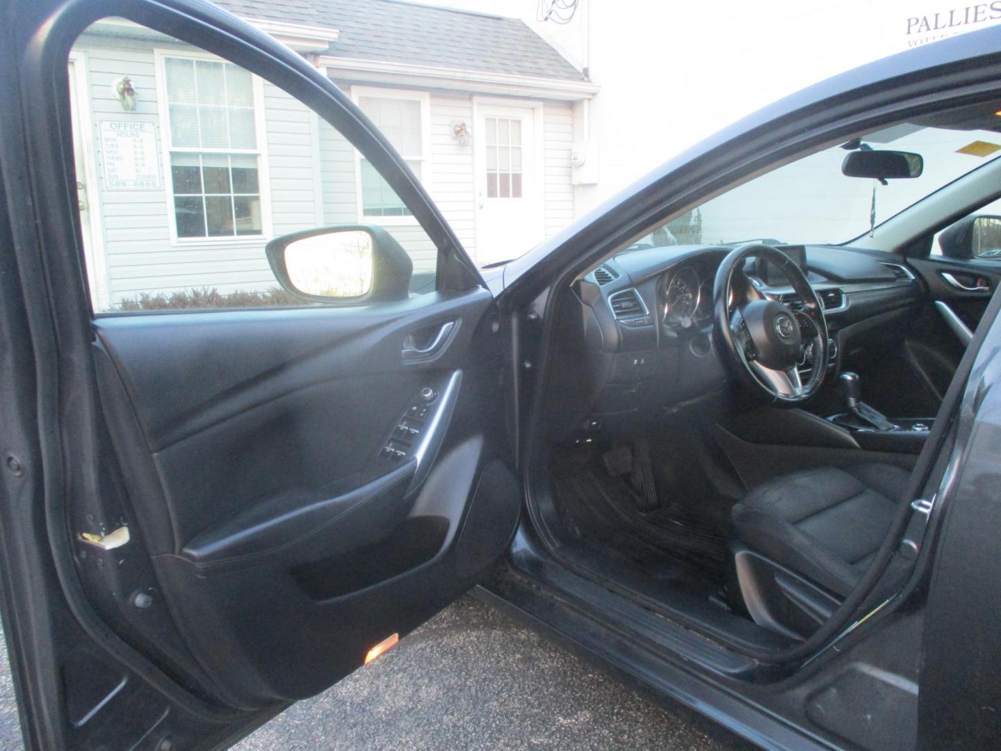 2016 GRAY Mazda Mazda6 i Sport AT (JM1GJ1U54G1) with an 2.5L L4 DOHC 16V engine, 6-Speed Automatic transmission, located at 540a Delsea Drive, Sewell, NJ, 08080, (987) 867-5309, 39.752560, -75.111206 - Photo#10