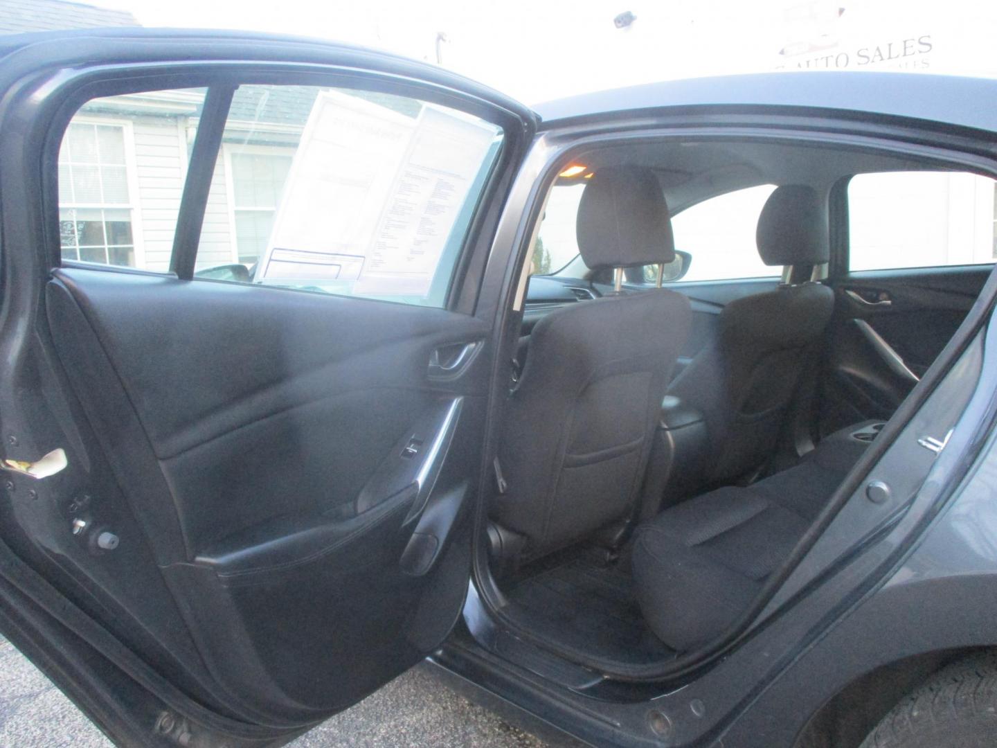 2016 GRAY Mazda Mazda6 i Sport AT (JM1GJ1U54G1) with an 2.5L L4 DOHC 16V engine, 6-Speed Automatic transmission, located at 540a Delsea Drive, Sewell, NJ, 08080, (987) 867-5309, 39.752560, -75.111206 - Photo#12