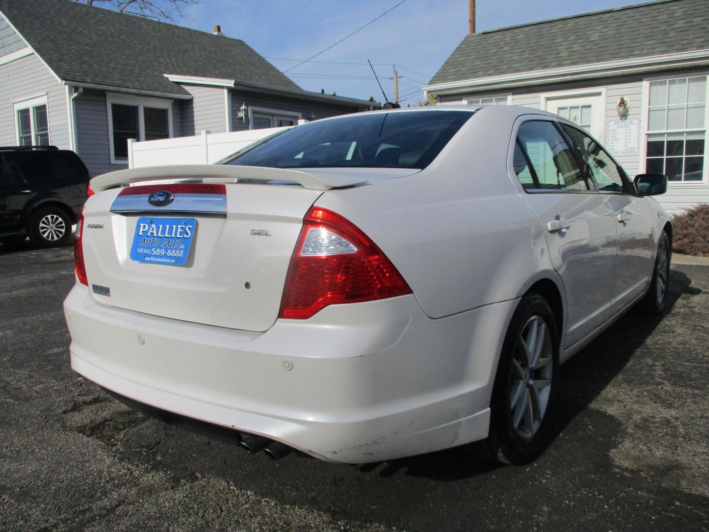2010 WHITE Ford Fusion SEL (3FAHP0JA5AR) with an 2.5L L4 DOHC 16V engine, located at 540a Delsea Drive, Sewell, NJ, 08080, (987) 867-5309, 39.752560, -75.111206 - Photo#6